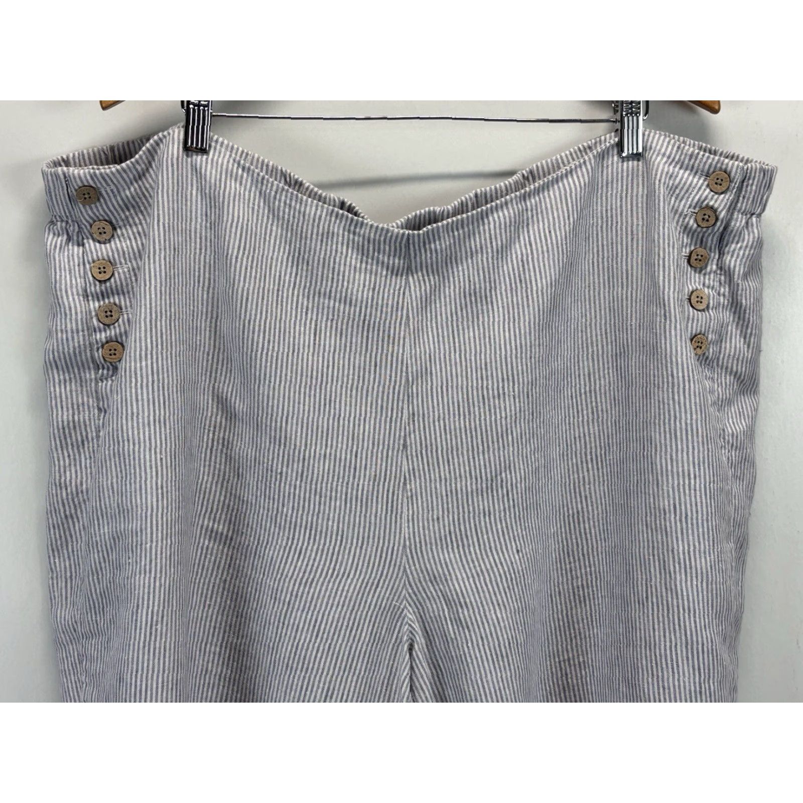 J. Jill J. Jill Love Linen Crop Capri Pants Sz 4X Plus Blue White Striped Buttons Size 40" / US 18 - 2 Thumbnail