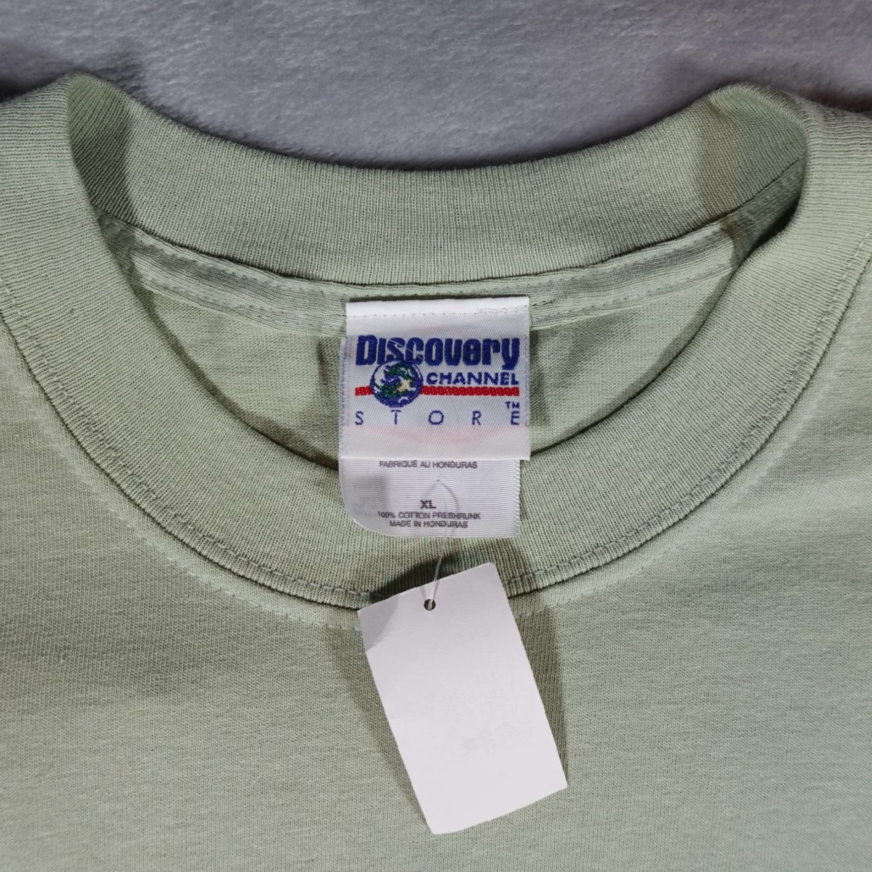 Vintage VINTAGE Discovery Channel Graphic Print T-Shirt Mens XL Green Y2K Hipster Size US XL / EU 56 / 4 - 3 Thumbnail