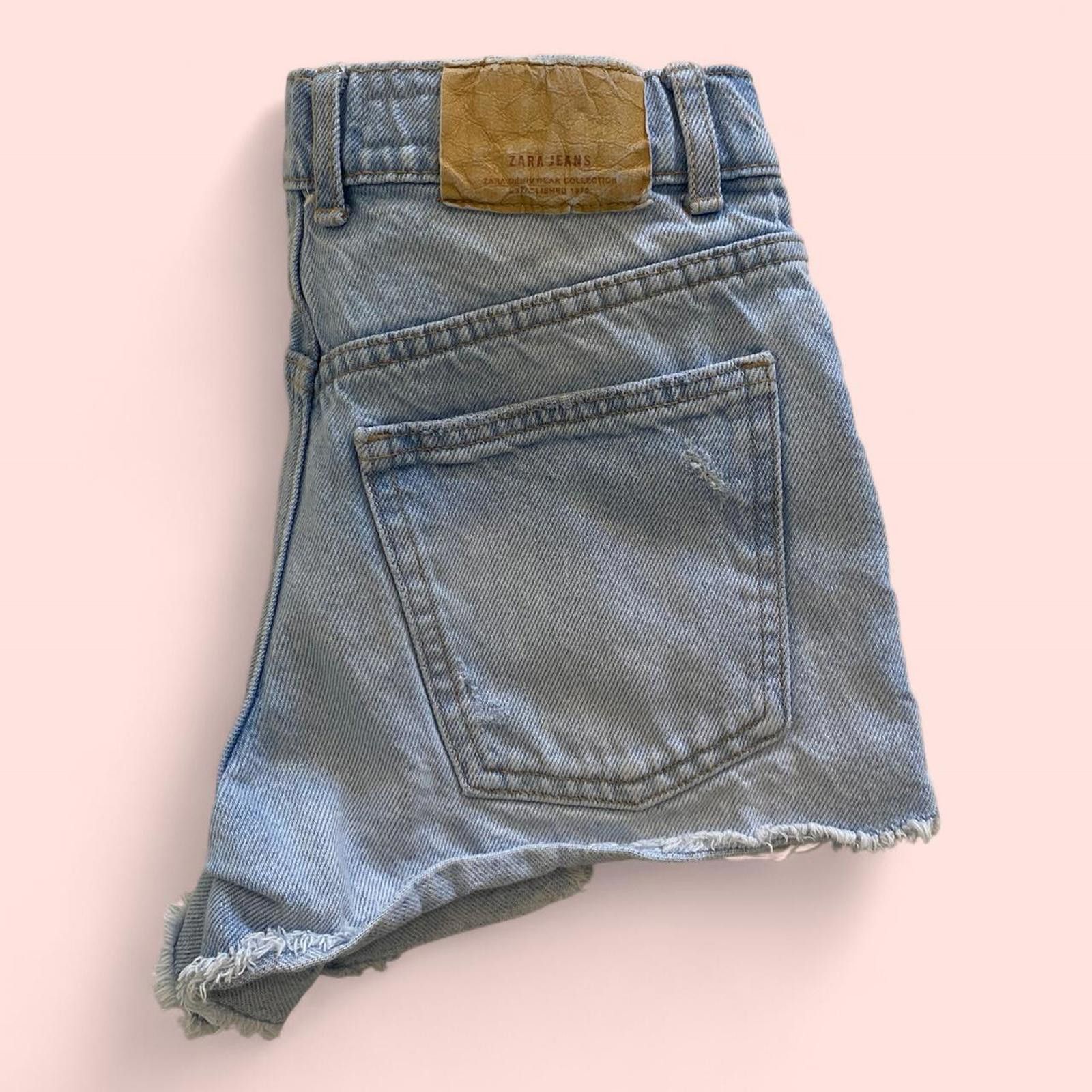 Zara Mid- waisted denim shorts with frayed hem Size 42" / US 20 - 4 Thumbnail