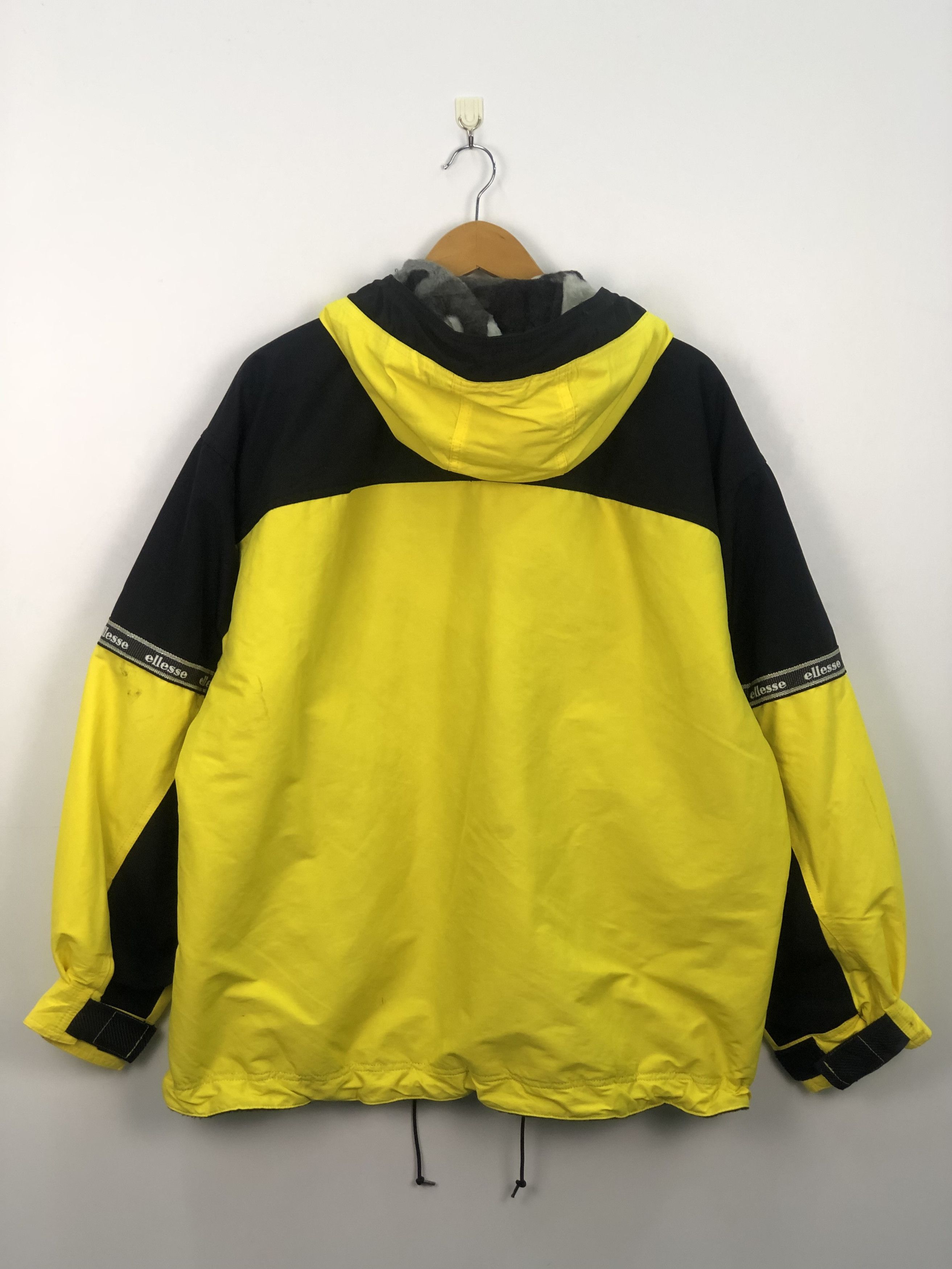 Ellesse Vintage Ellesse Surfing Zipper Jacket J0218 Size US L / EU 52-54 / 3 - 3 Thumbnail
