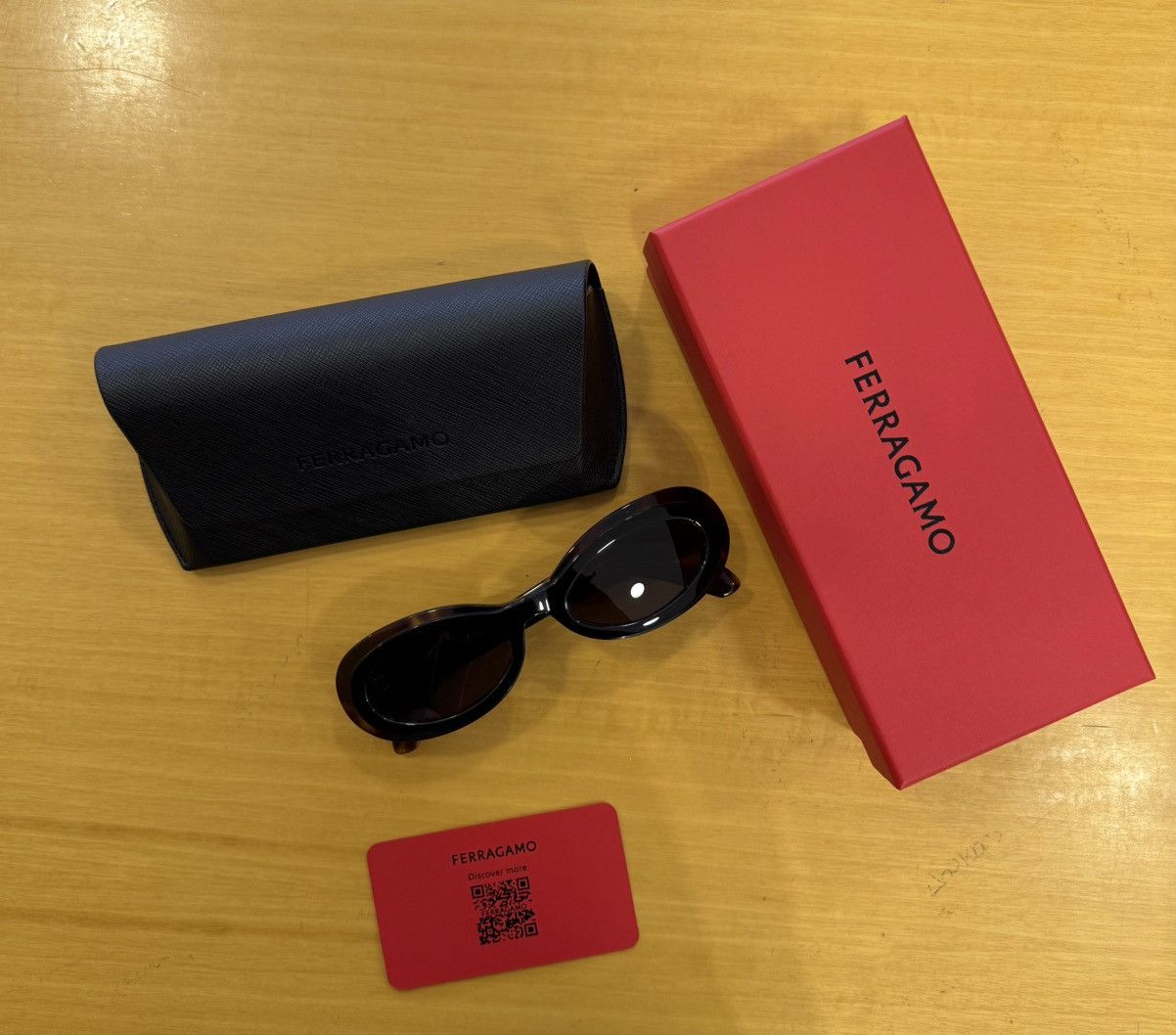 Salvatore Ferragamo Ferragamo Sunglasses SF2003S 241 Size ONE SIZE - 8 Thumbnail