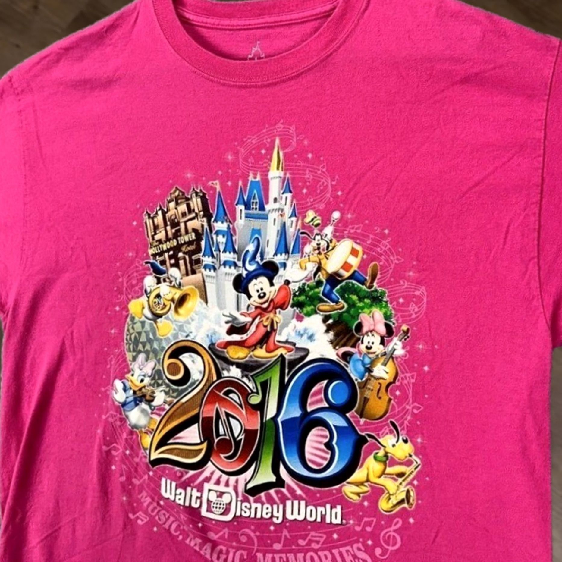Disney Disney T-Shirt Womens Large Pink 2016 Mickey Minnie Donald Daisy Goofy Glitter Crew Neck Short Sleeve Size L / US 10 / IT 46 - 1 Thumbnail
