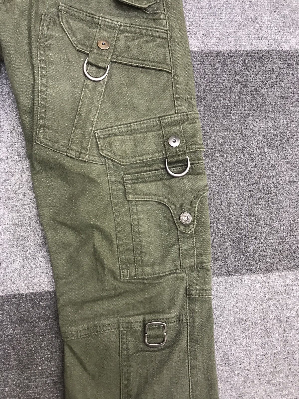 Japanese Brand Unisex HIDEAWAYS FLARE Multipockets Pant Size US 31 - 6 Thumbnail