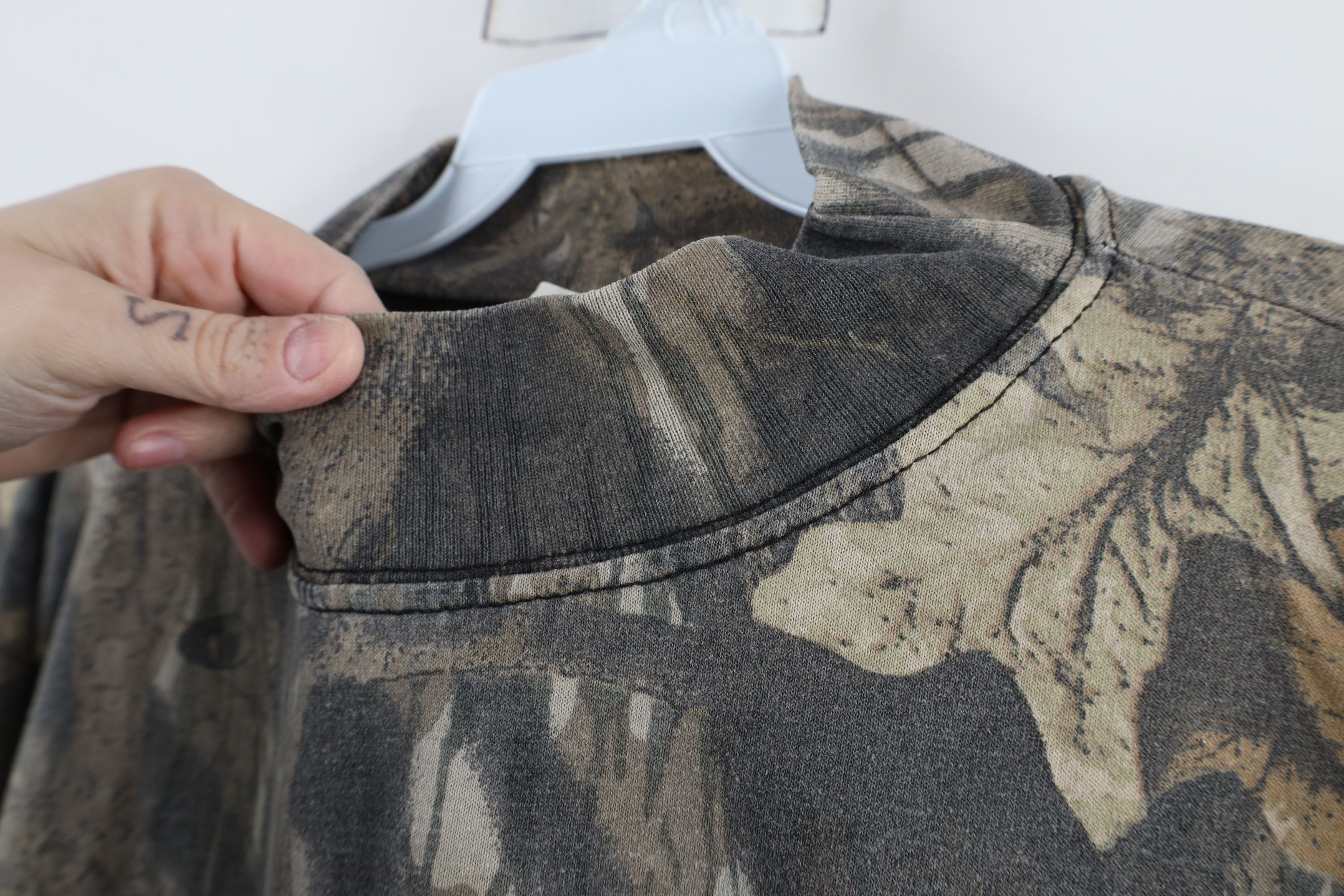 Vintage Vintage 90s Streetwear Camouflage Mock Neck T-Shirt USA Size US XL / EU 56 / 4 - 6 Thumbnail