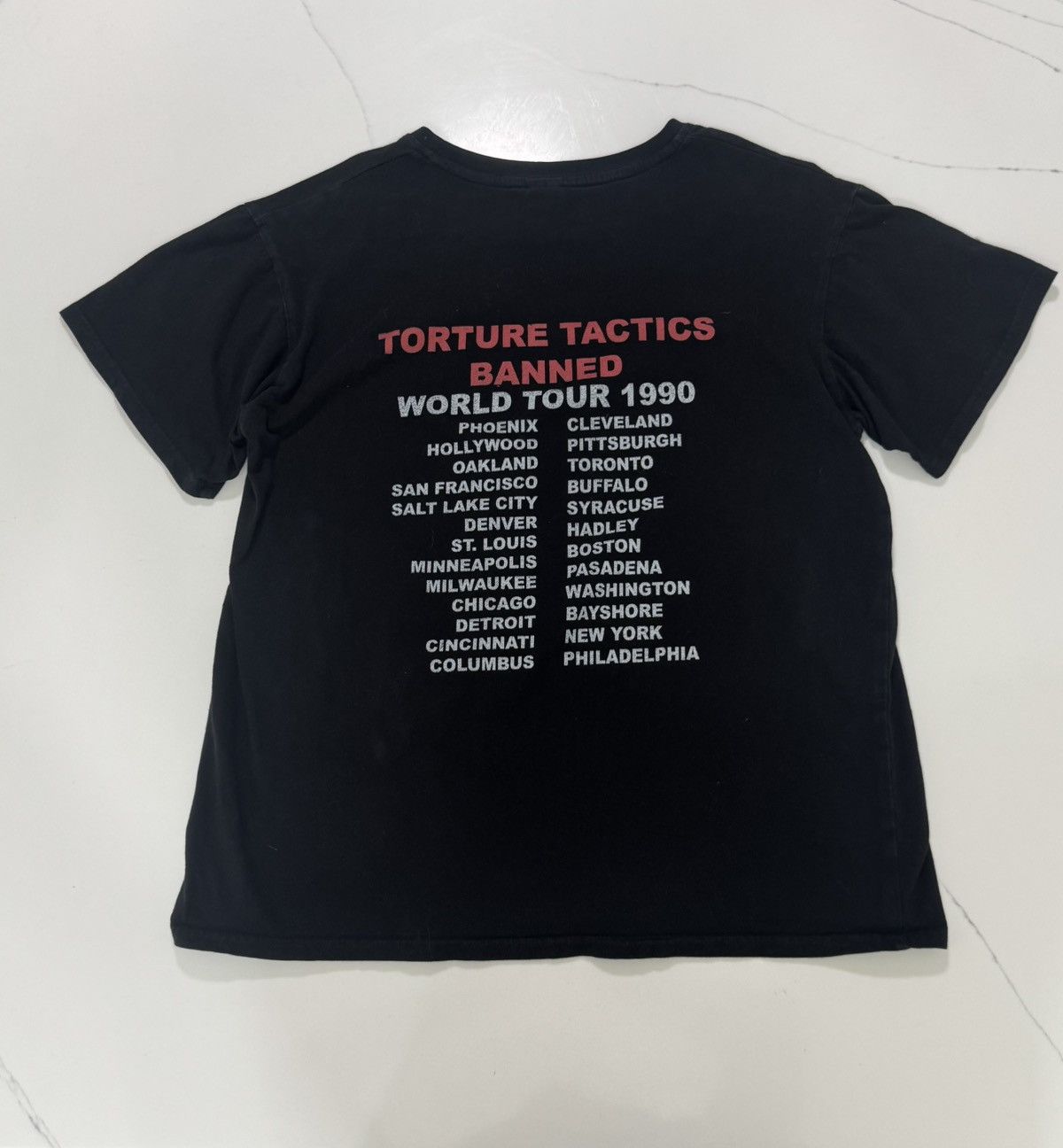 Gildan 💀 Violence “World in a World” Tour Tee – Graphic Band Tee Size US L / EU 52-54 / 3 - 2 Thumbnail