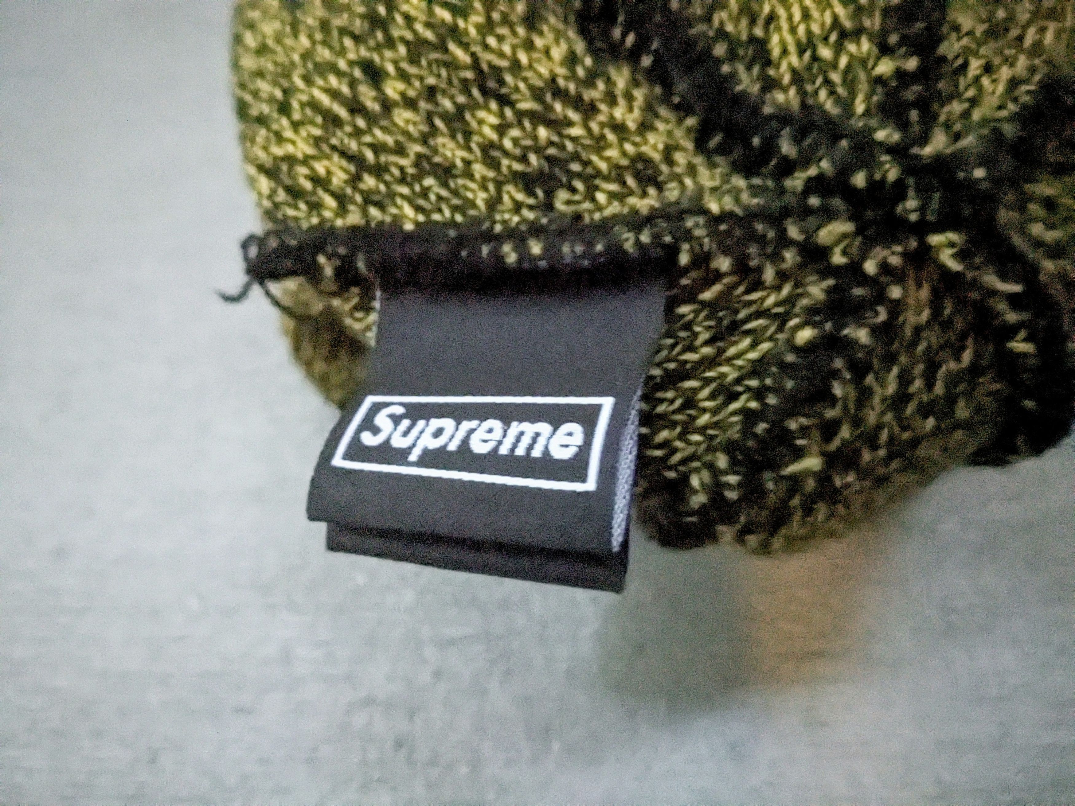 New Era × Supreme Supreme x New Era Arc Logo Beanie Yellow Black FW18 Size ONE SIZE - 11 Thumbnail