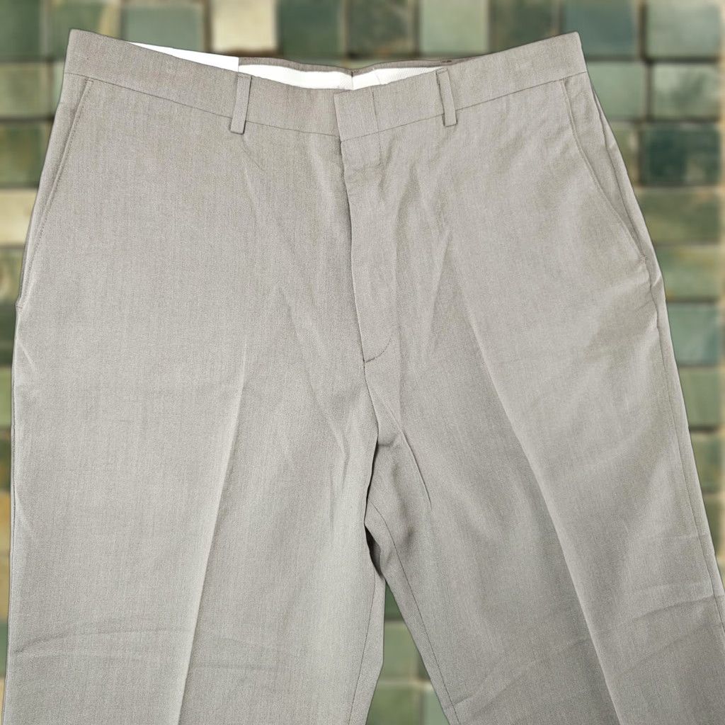 Haggar Haggar Dress Pants Mens 34x29 Beige Stretch Bengaline Flat Front Wrinkle Resistant Classic American Fit Dress Pants Mens 34 Beige Wrinkle Free Size US 34 / EU 50 - 1 Thumbnail
