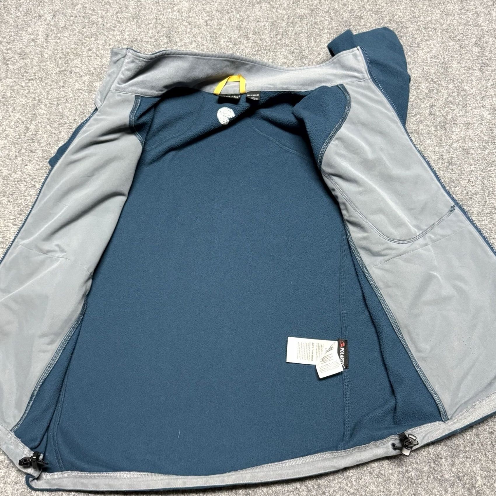 Mountain Hardwear Mountain Hardwear Jacket Mens Large Blue Fleece Full Zip Polartec Fleece Size US L / EU 52-54 / 3 - 7 Thumbnail
