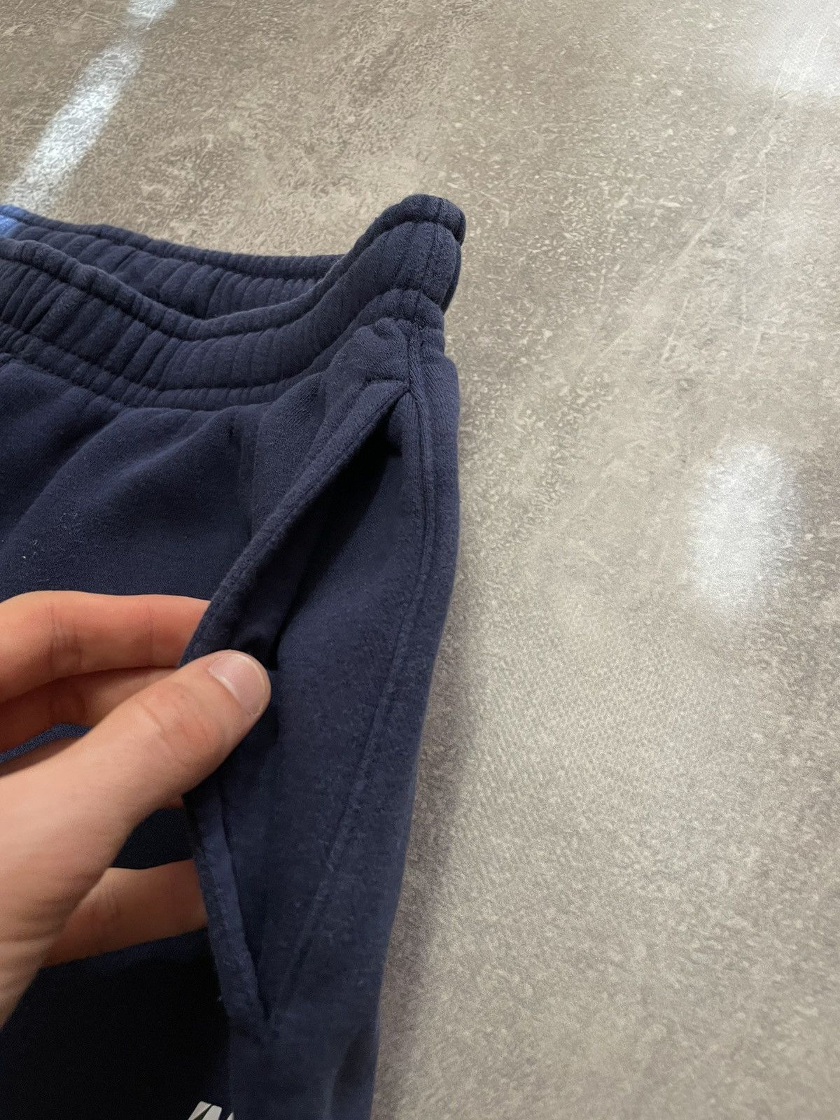 Nike Vintage Nike Sweatpants Size US 32 / EU 48 - 4 Thumbnail