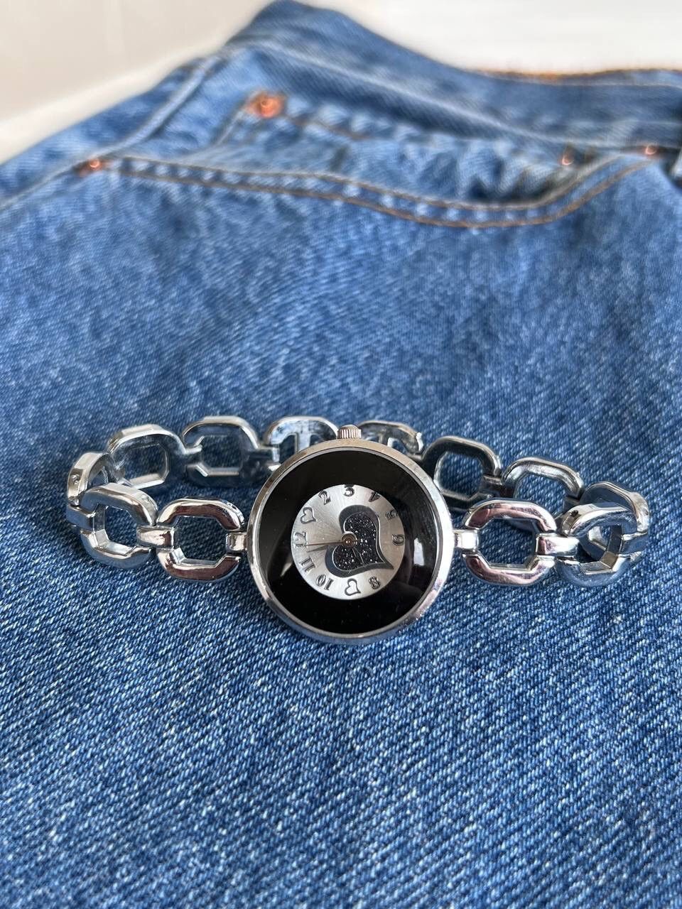 Japanese Brand × Vintage Vintage ❤️ Heart Japanese style futuristic Steel Watch Size ONE SIZE - 1 Thumbnail