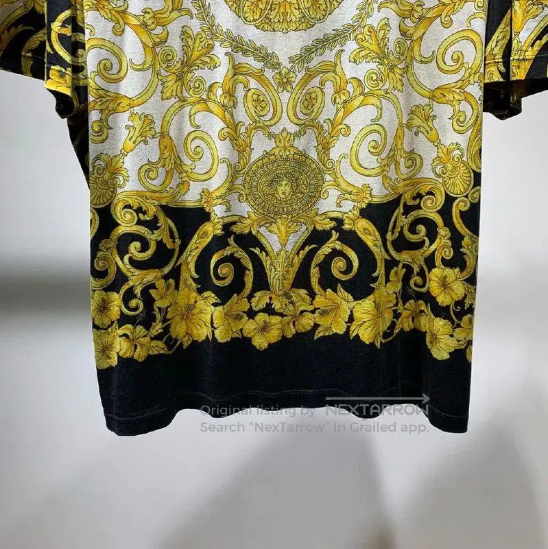 Versace Versace Men's White Cotton T-Shirt with Gold Design . Size US XXL / EU 58 / 5 - 9 Thumbnail