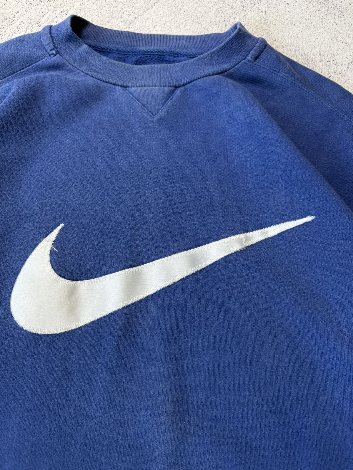 Nike Vintage Nike Big Logo Sweatshirt Y2K swoosh Size US L / EU 52-54 / 3 - 13 Thumbnail