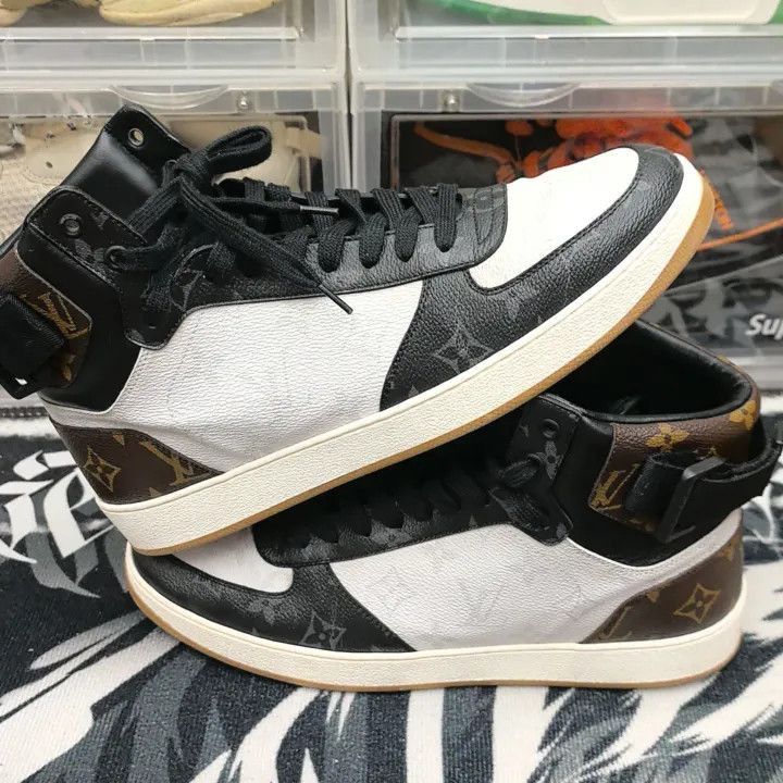 Louis Vuitton Louis Vuitton Rivoli High-Top Fashion Sneakers for Men -250 Size US 8.5 / EU 41-42 - 6 Thumbnail