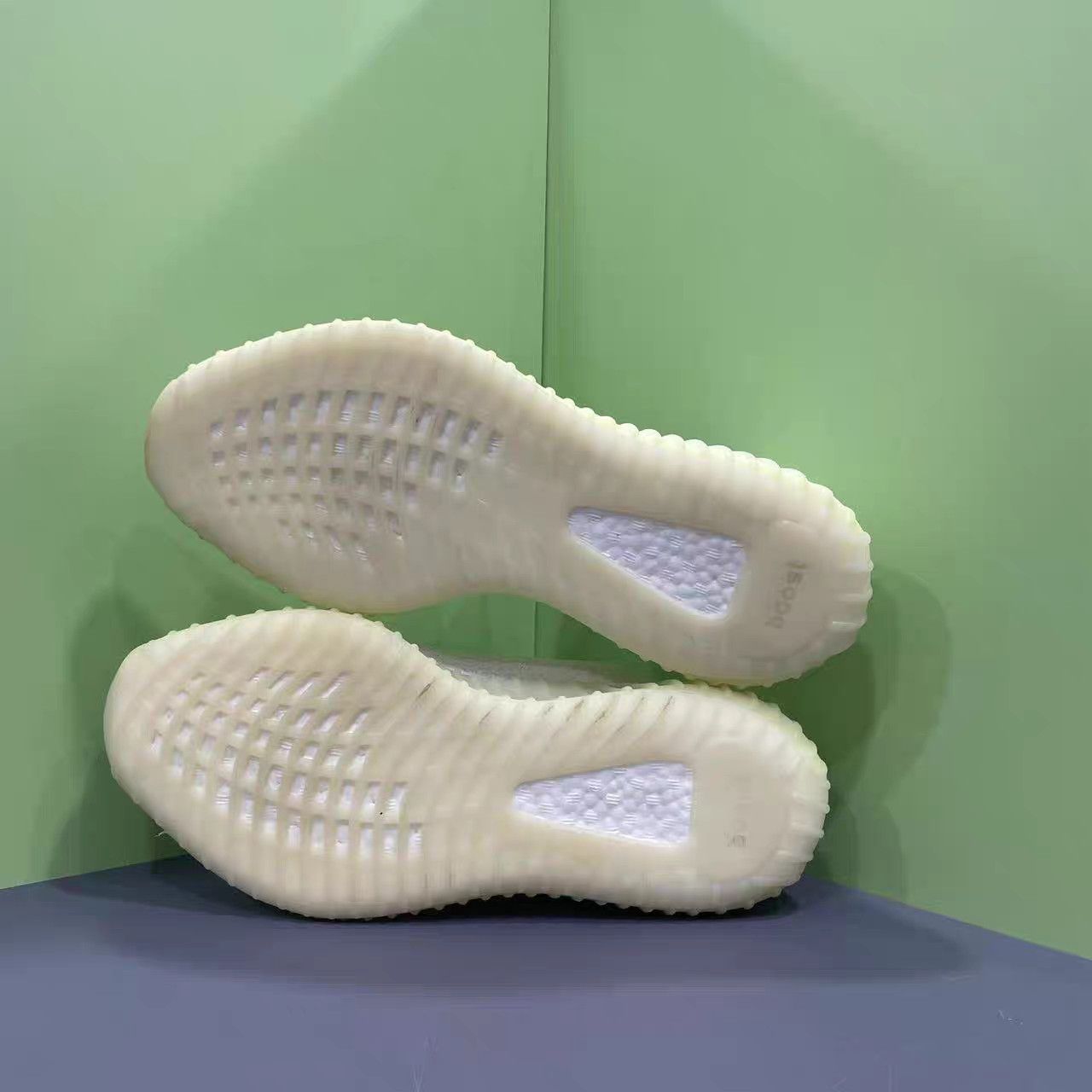 Adidas adidas Yeezy Boost 350 V2 Cream White K15 Size US 13 / EU 46 - 5 Thumbnail