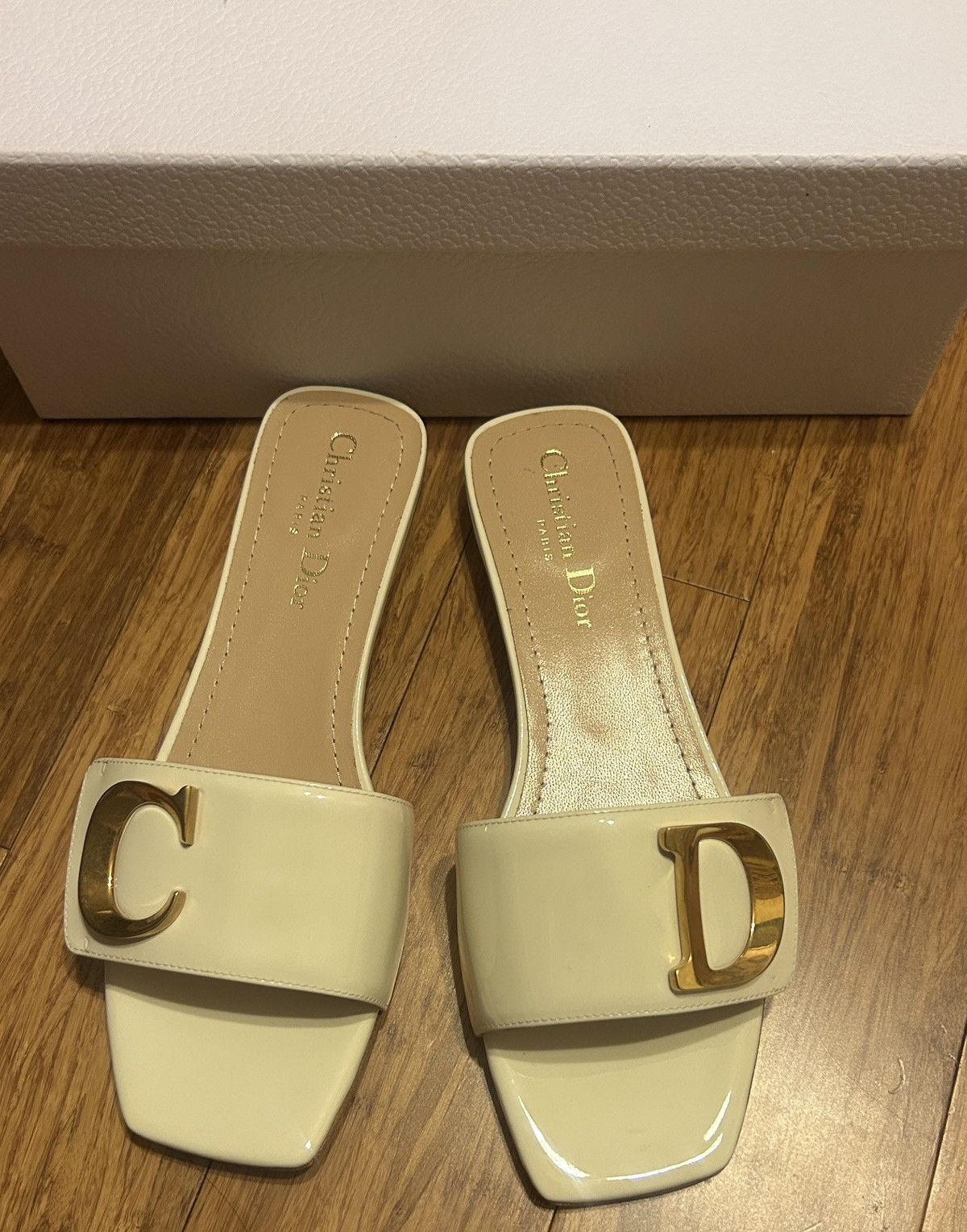 Dior C'EST DIOR SLIDE White Patent Calfskin size 38