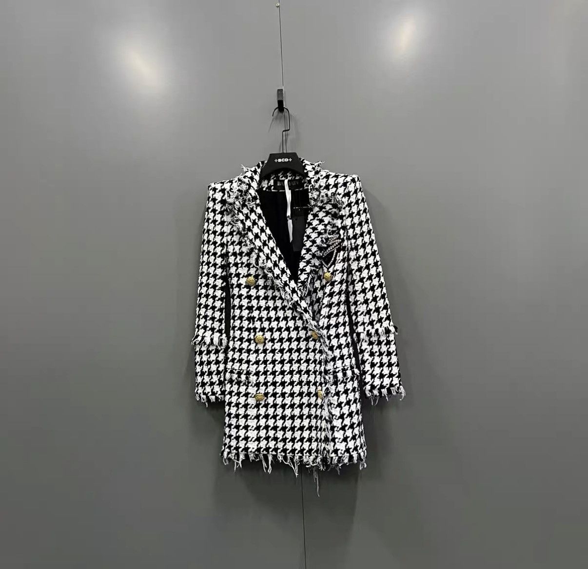 Balmain BALMAIN Black and White Houndstooth Coat J41 Size XS / US 0-2 / IT 36-38 - 1 Thumbnail