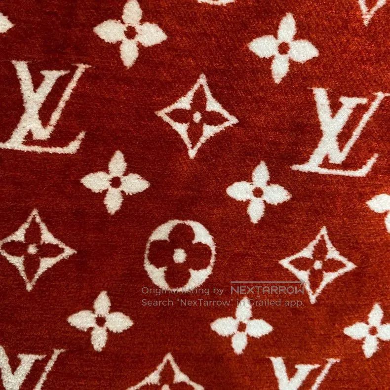 Louis Vuitton Louis Vuitton Red Logo Sleeveless Top. Size US S / EU 44-46 / 1 - 5 Thumbnail