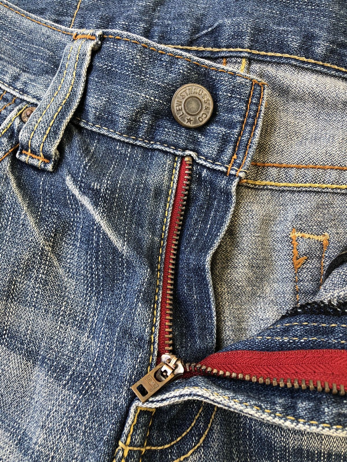 Le Grande Bleu (L.G.B.) Levis JAPAN With Side Pocket Flare Distressed Denim Size US 32 / EU 48 - 13 Thumbnail