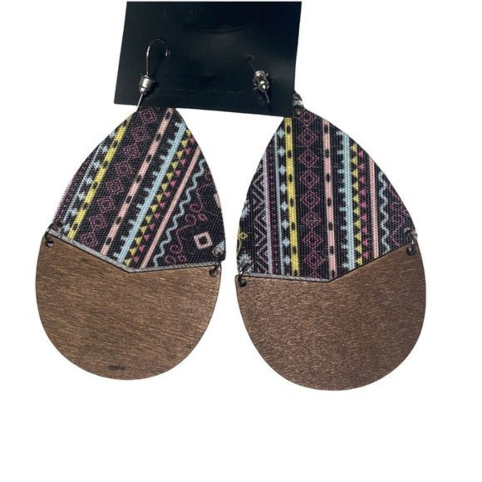 Other NWT Wooden Fabric Covered Boho Aztec Dangle Earrings Pink Size ONE SIZE - 5 Thumbnail