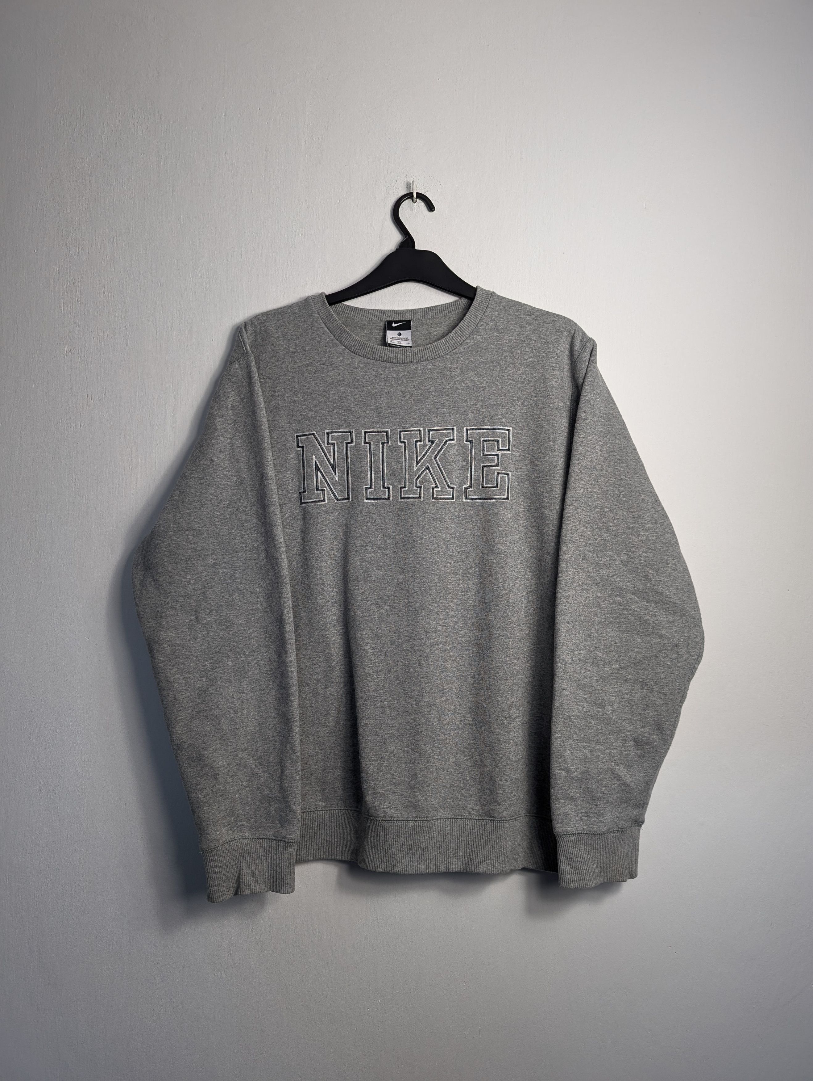 Nike × Vintage Nike 00s Crewneck Sweatshirt Nike Spell Out Size US XL / EU 56 / 4 - 2 Thumbnail