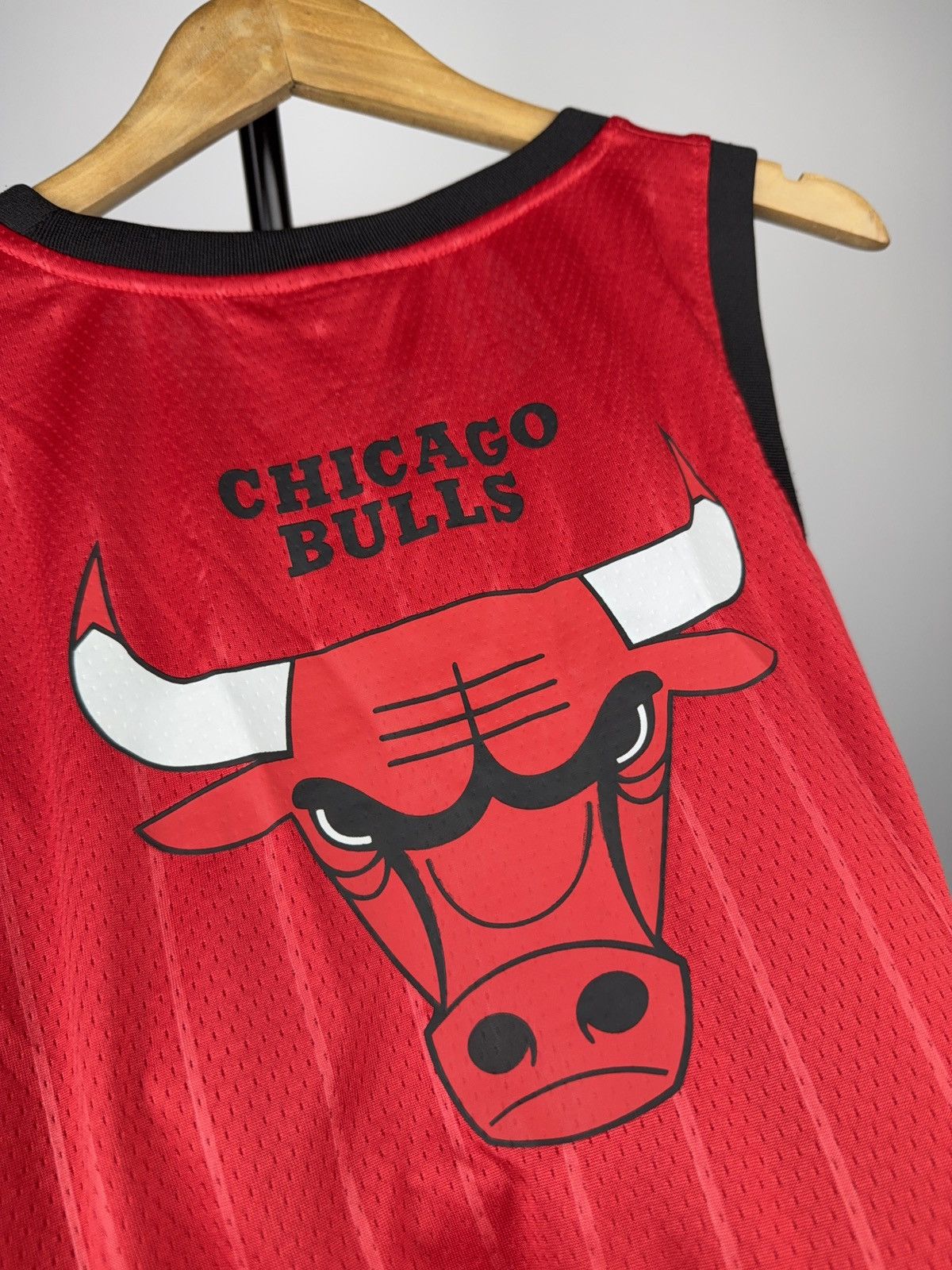 NBA 00s NBA Chicago Bulls Mesh Basketball Jersey tank top Size US L / EU 52-54 / 3 - 8 Thumbnail