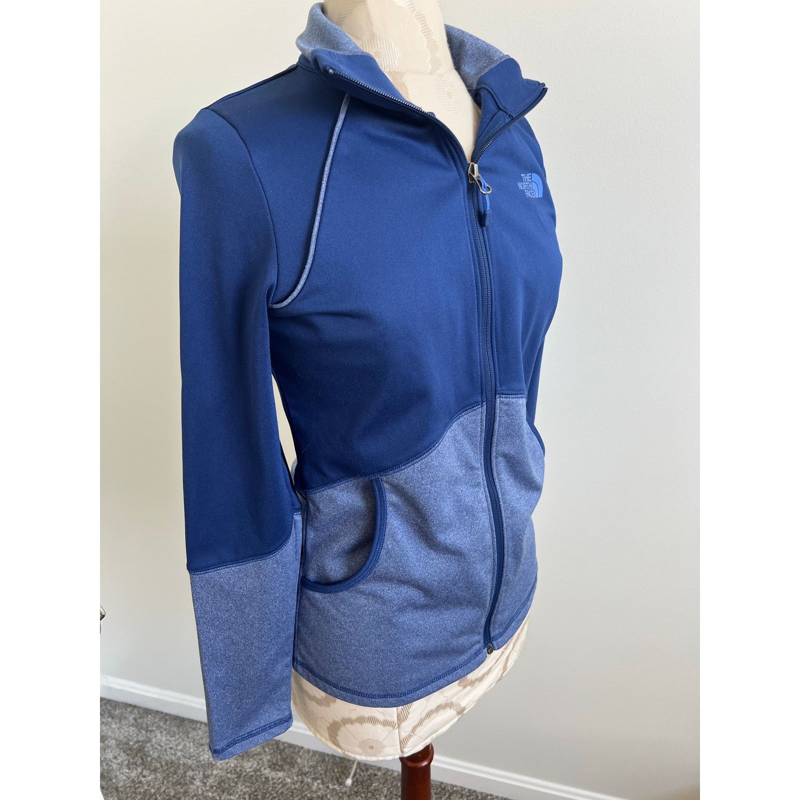 The North Face The North Face Blue Softshell Full Zip Athletic Jacket Small Size S / US 4 / IT 40 - 9 Thumbnail