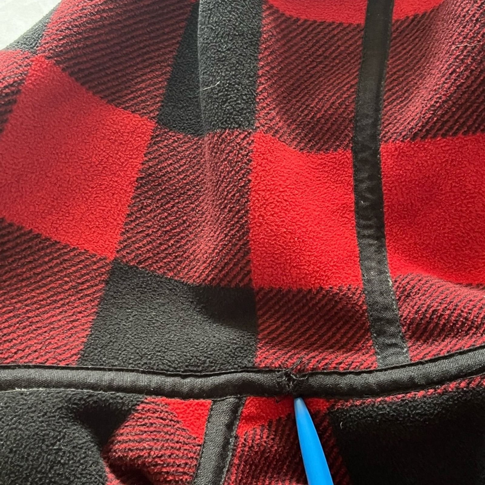 Eddie Bauer Eddie Bauer Womens Red Buffalo Plaid Reversible Fuzzy Coat Size M / US 6-8 / IT 42-44 - 6 Thumbnail