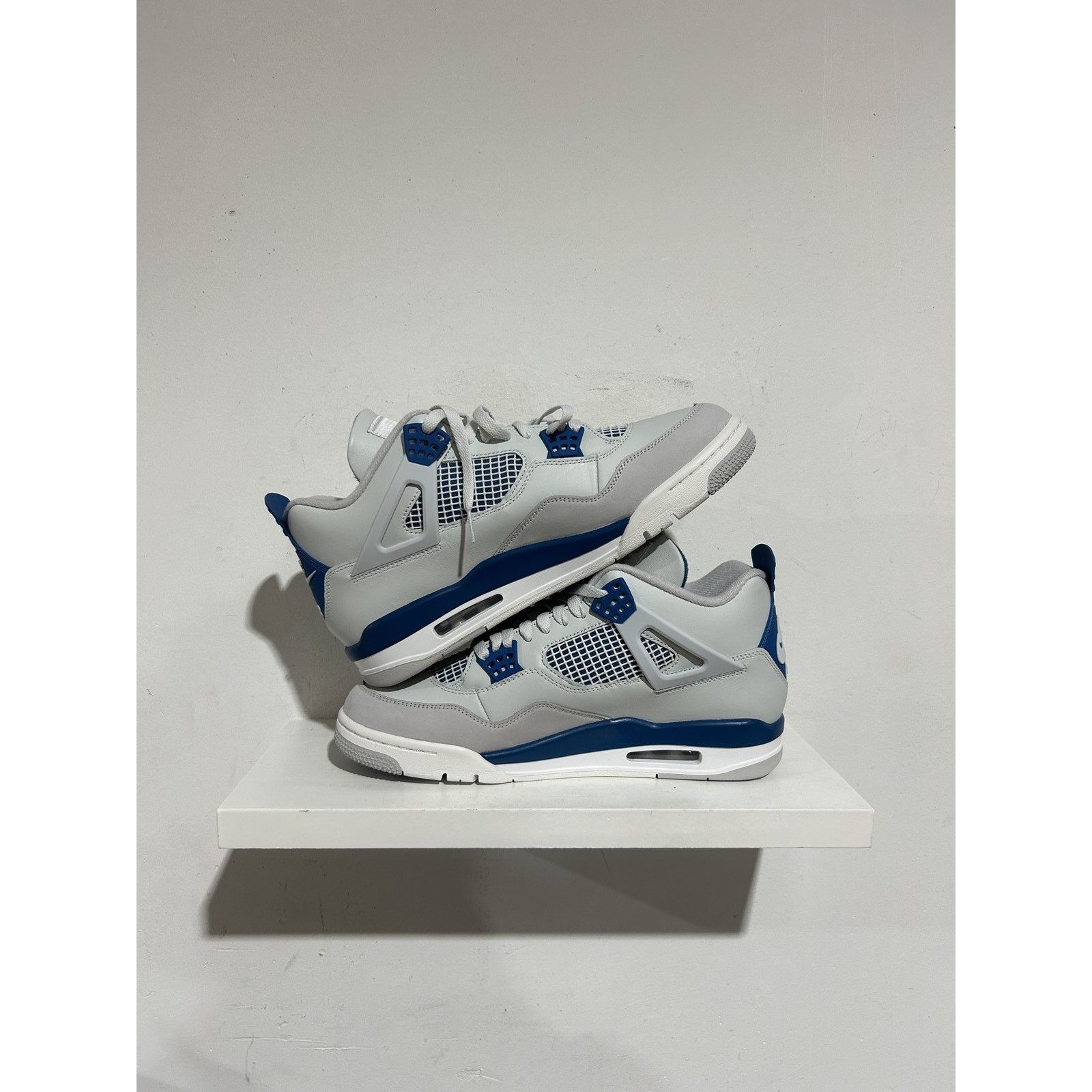 Jordan Brand JORDAN 4 RETRO MILITARY BLUE 2024 SIZE 11.5 NEW Size US 11.5 / EU 44-45 - 4 Thumbnail