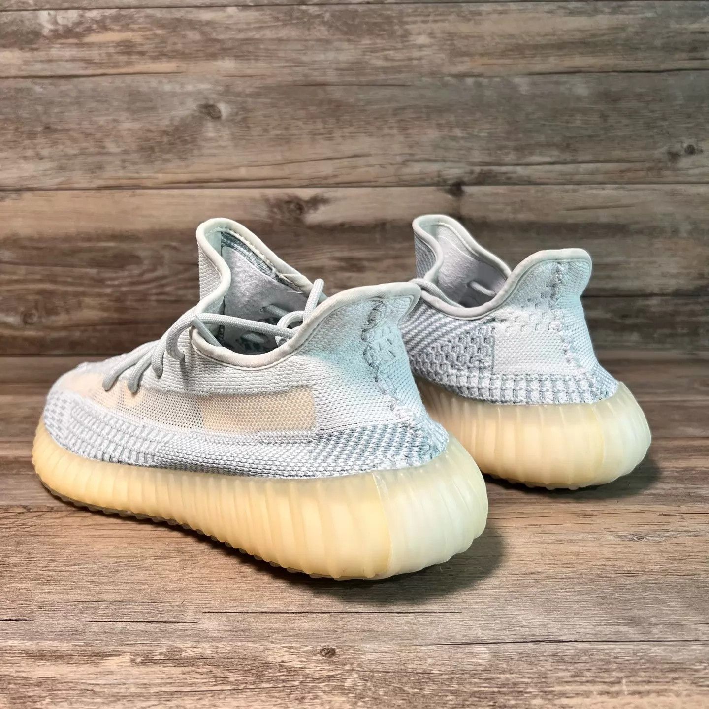 Adidas adidas Yeezy 350 V2 Cloud White/Ice Blue FW3043 44 (97 New) Size US 10 / EU 43 - 4 Thumbnail