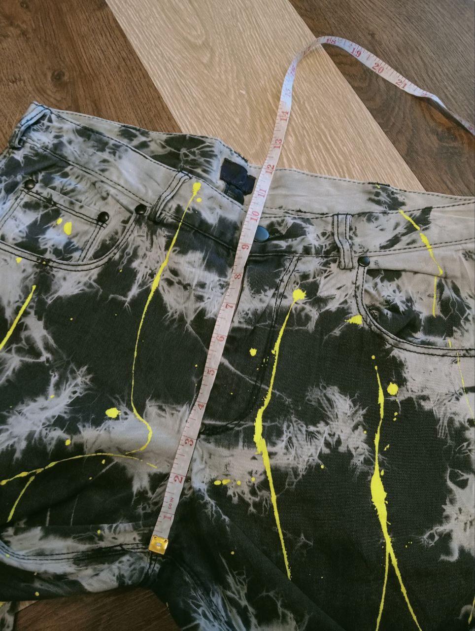 H&M H&M DISTRESSED BLEACH PAINTER PANTS Size US 32 / EU 48 - 11 Thumbnail