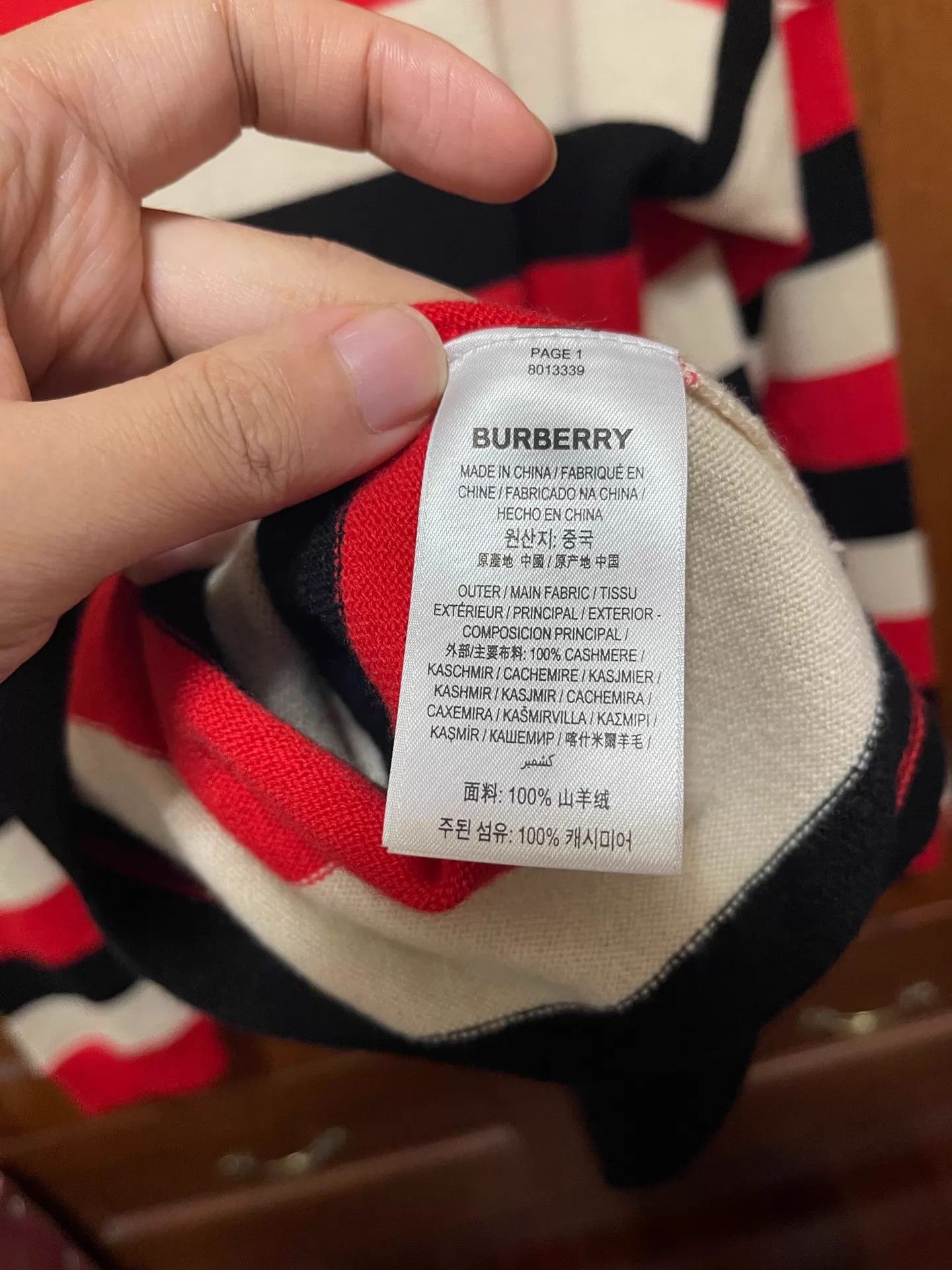 Burberry Burberry Unisex Cashmere Jumper S Loose Drop Shoulder Logo Size US S / EU 44-46 / 1 - 6 Thumbnail