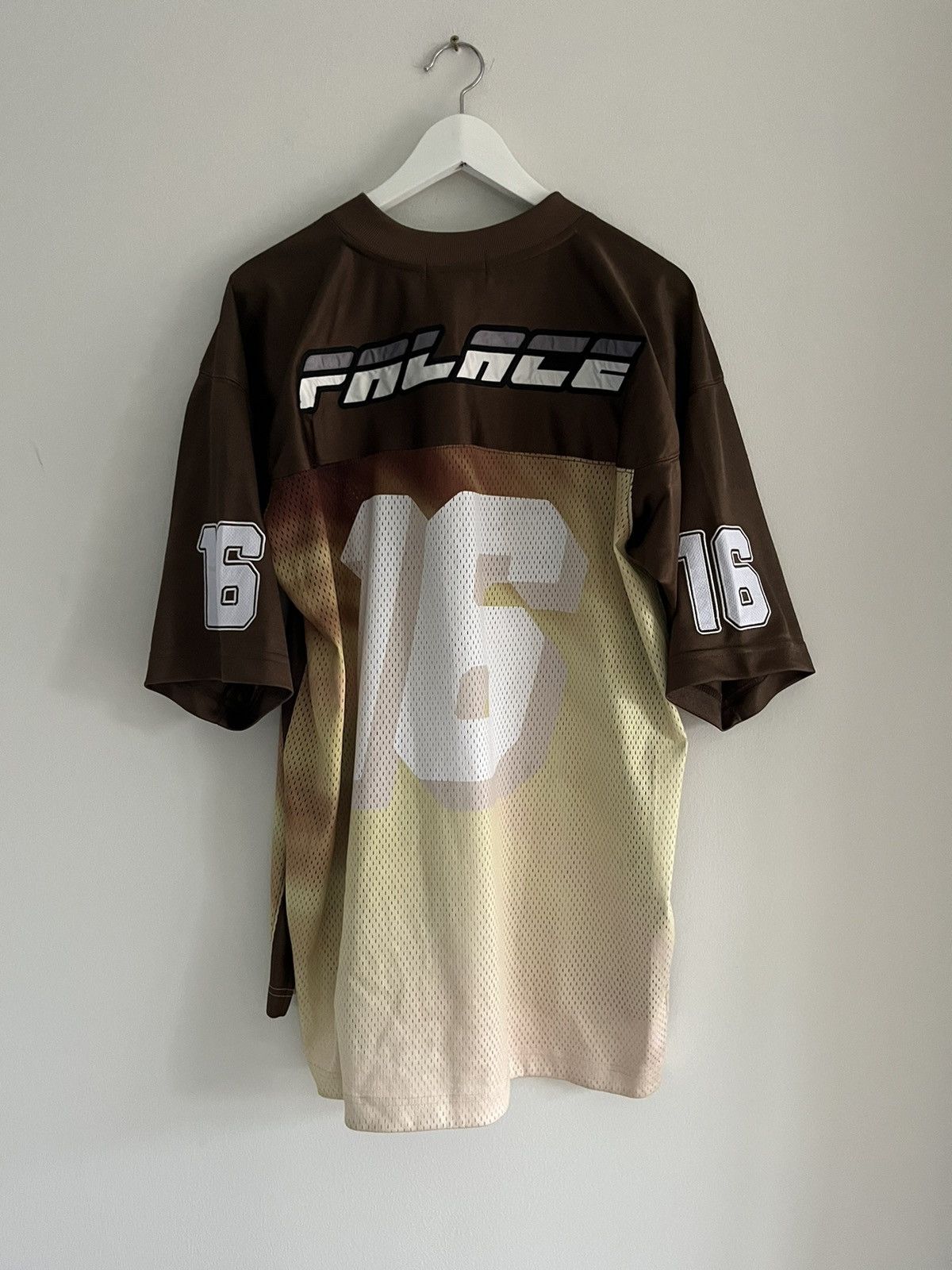 Palace Palace - Airtex Roundhouse 2 The Face T-shirt Size US XL / EU 56 / 4 - 2 Thumbnail