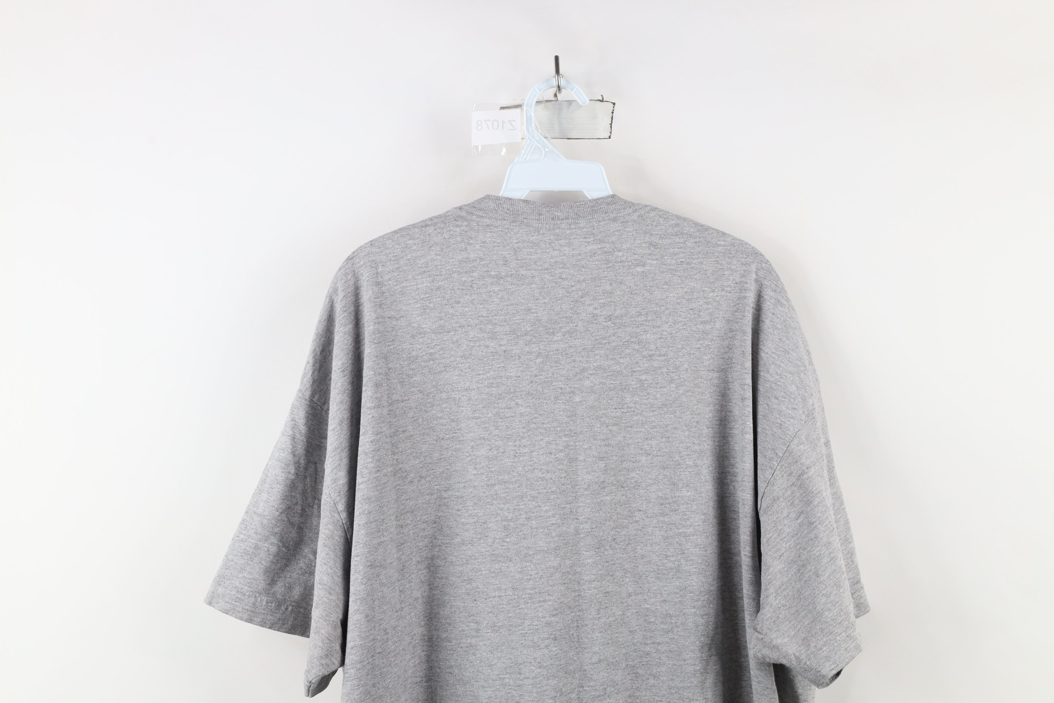 Vintage Vintage 90s University of Michigan Football T-Shirt Gray Size US XXL / EU 58 / 5 - 11 Thumbnail