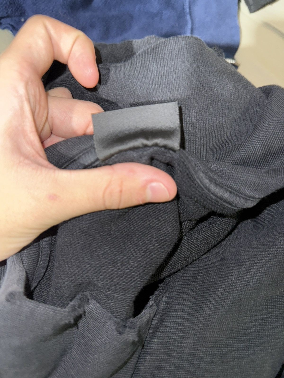 Balenciaga Balenciaga Black Distressed Be Different Hoodie Size US S / EU 44-46 / 1 - 4 Thumbnail