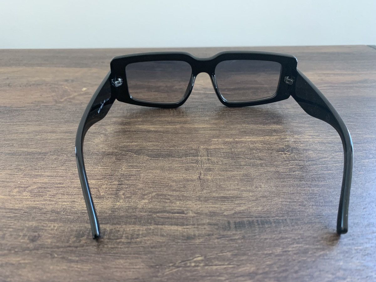 Vintage black sunglasses for men and women Size ONE SIZE - 4 Thumbnail