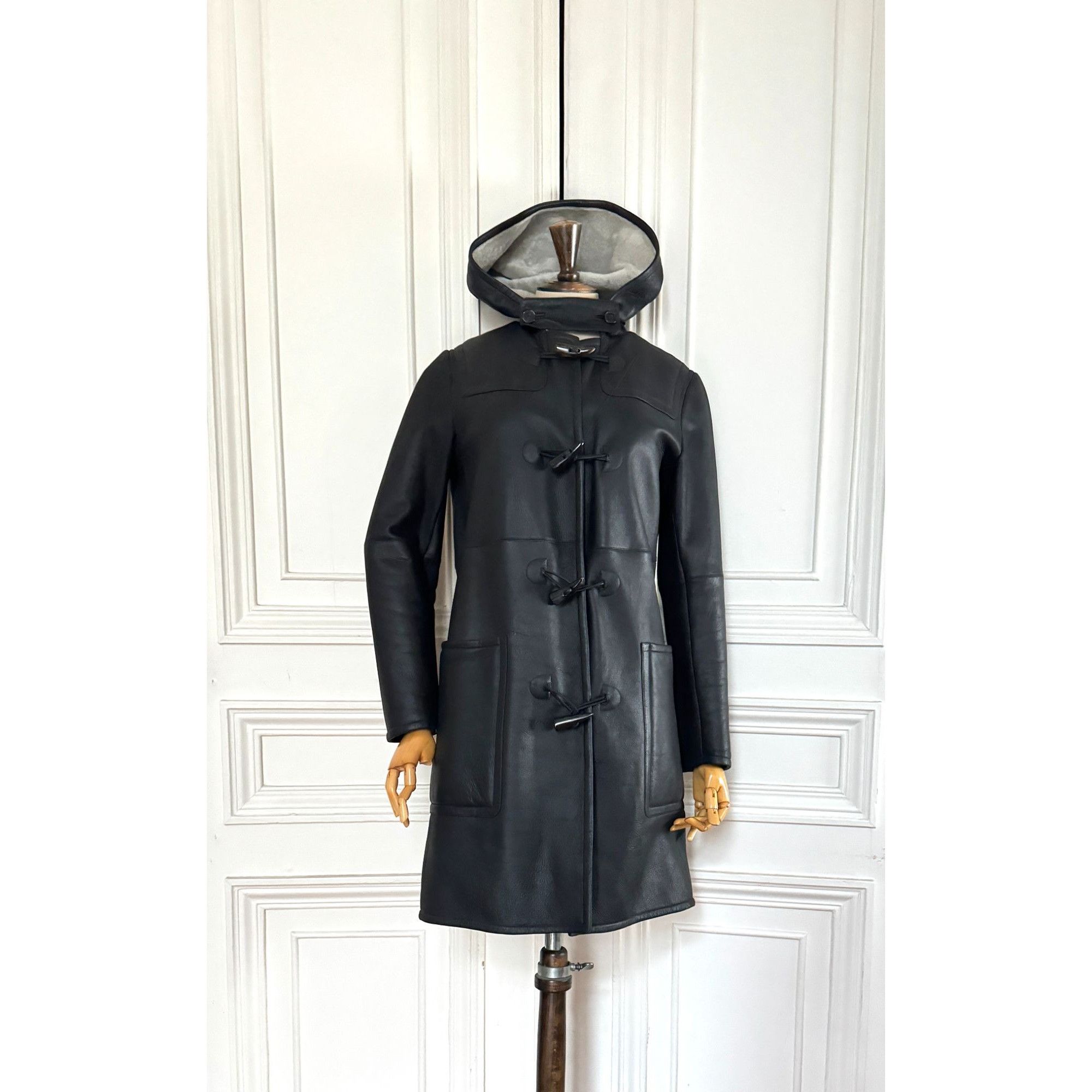 Jil Sander by Raf Simons 2012 Black Lambskin Fur Duffle Coat Size XS / US 0-2 / IT 36-38 - 1 Thumbnail