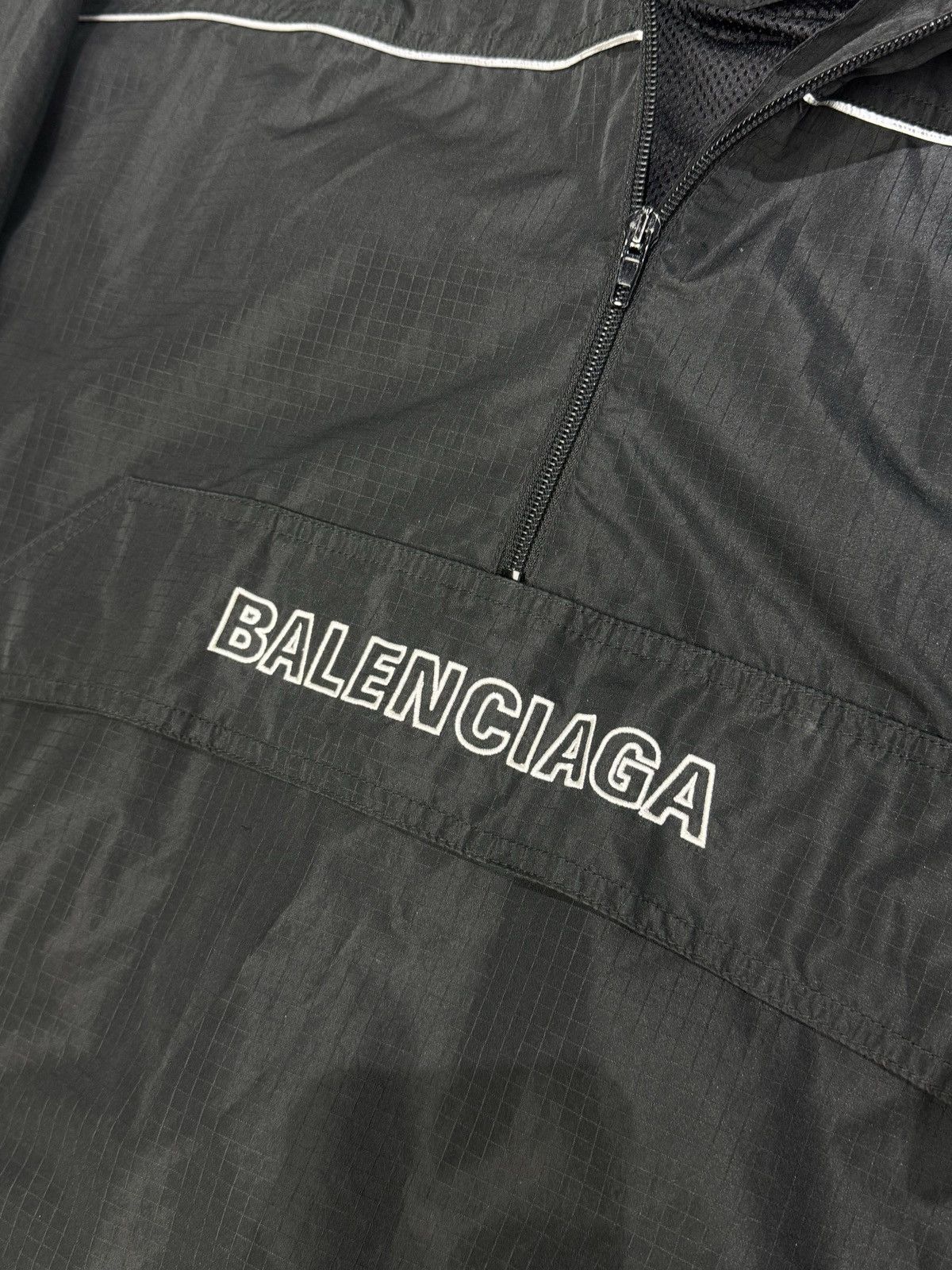 Balenciaga Balenciaga 23fw light jacket Size US S / EU 44-46 / 1 - 3 Thumbnail