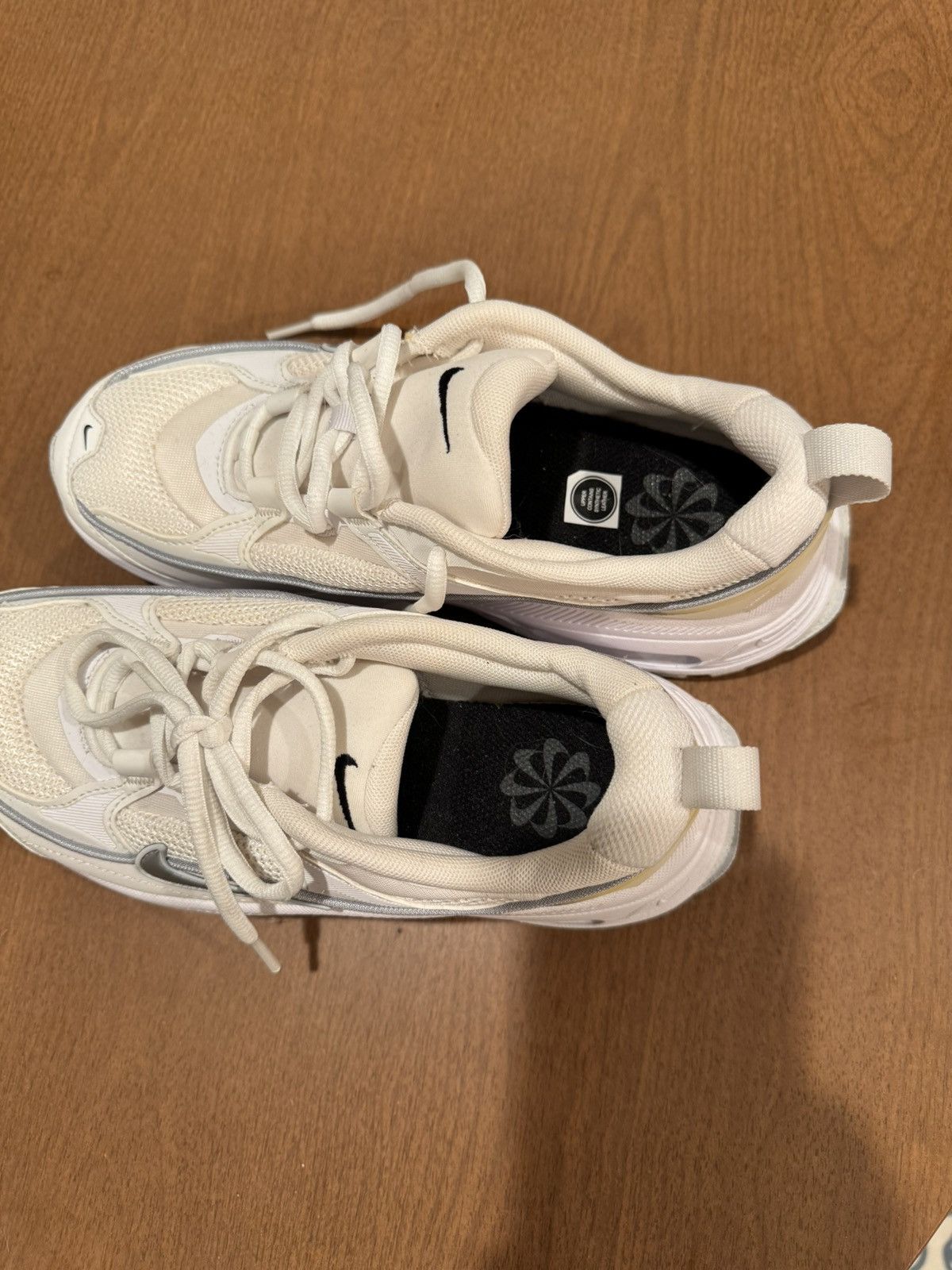 Nike Women’s nike zoom size 6.5 Size US 6.5 / IT 36.5 - 11 Thumbnail
