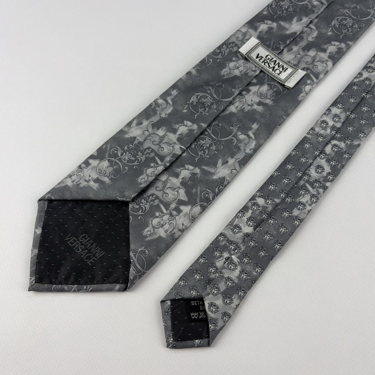 Versace Vintage Gianni Versace Silk Tie Medusa Logos Graphics Size ONE SIZE - 3 Thumbnail