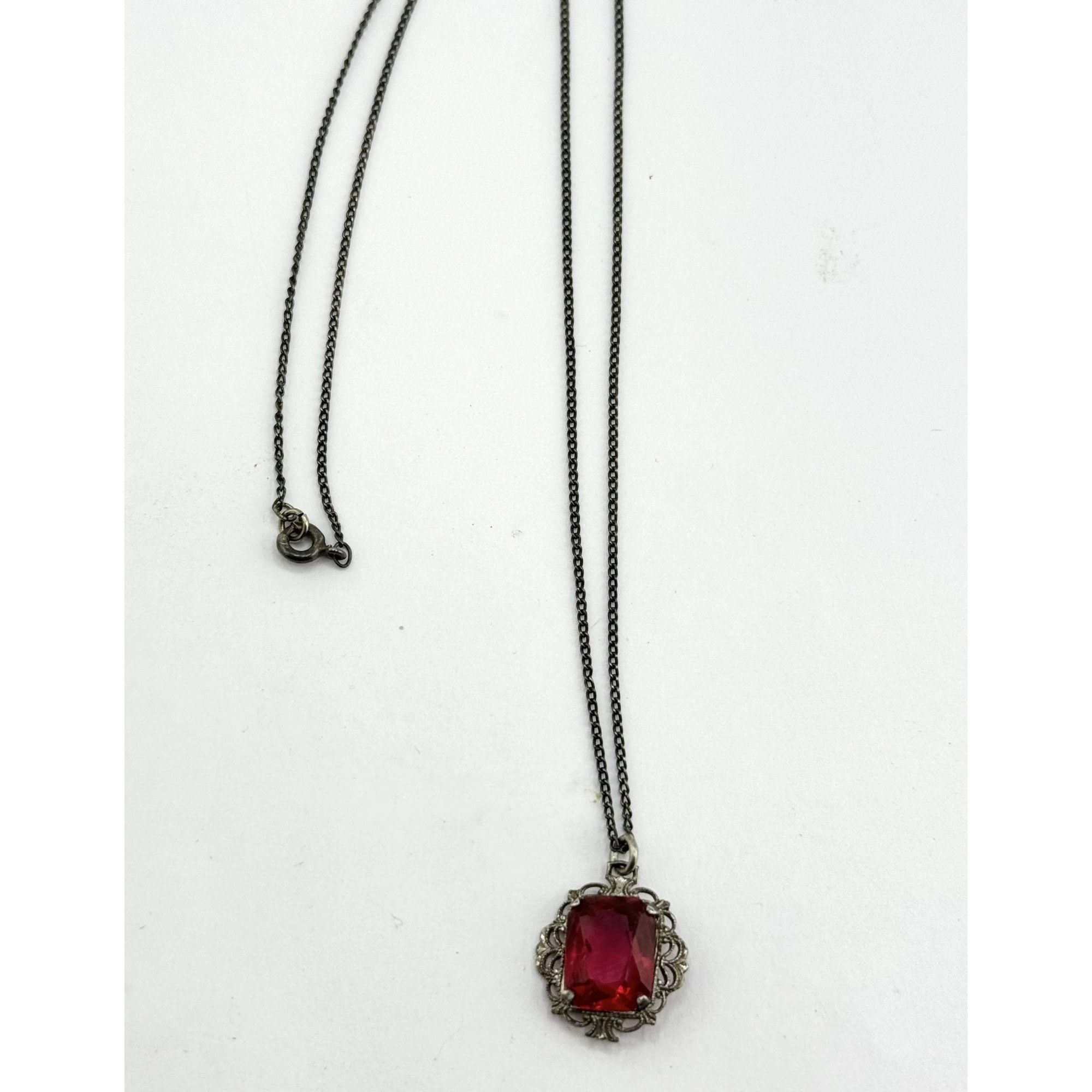 Vintage Estate art deco pink glass charm pendant necklace Size ONE SIZE - 2 Thumbnail