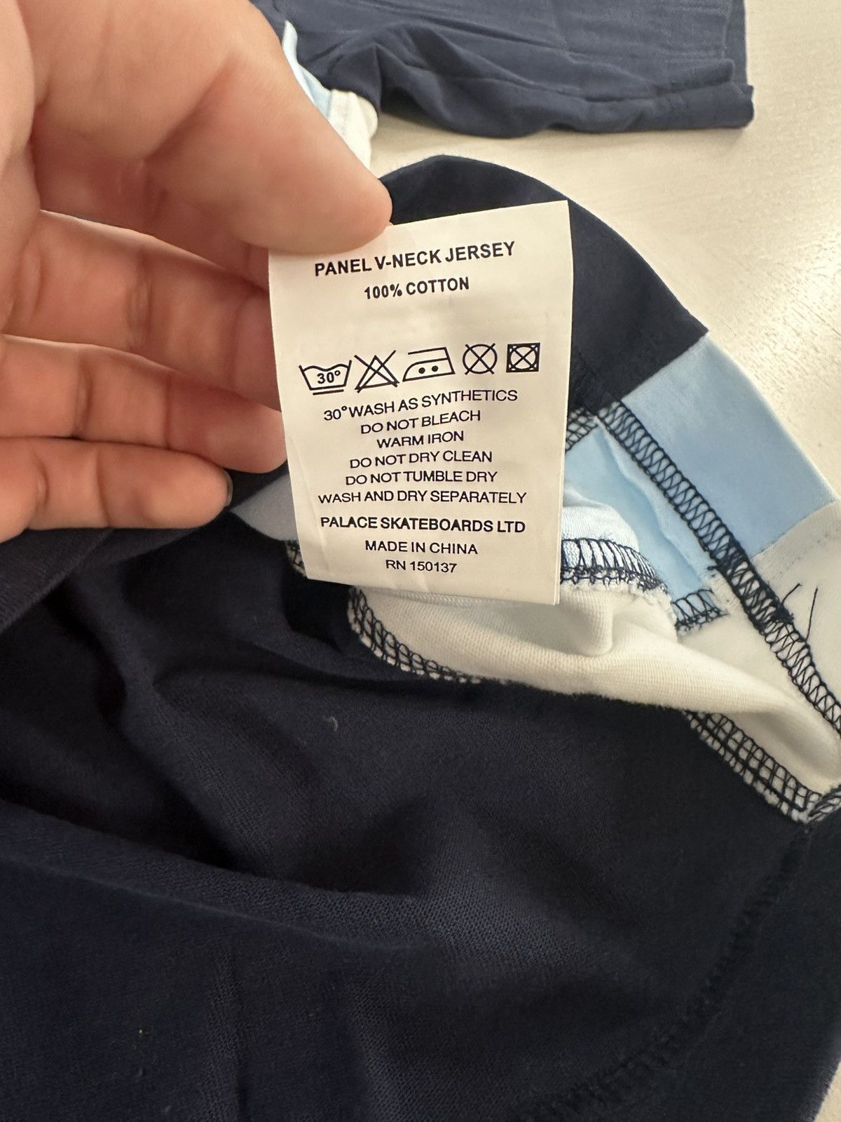 Palace Palace panel V-neck jersey ultimo 23 navy used sz small Size US S / EU 44-46 / 1 - 6 Thumbnail