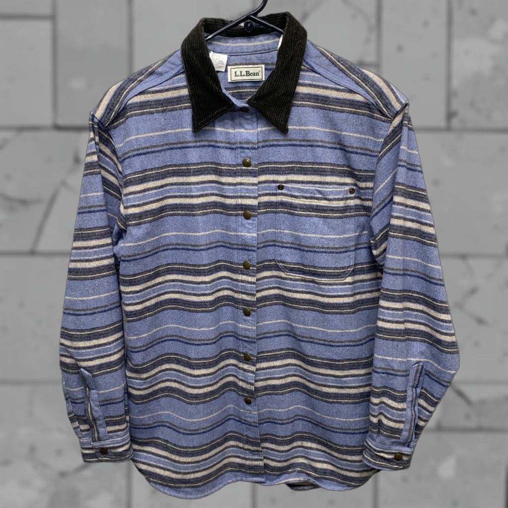 Vintage L.L. Bean Women’s Blue Striped Long Sleeve Snap Button Front Shirt Size M Regular Fit Button-Up Collared Cotton 100% New? Size M / US 6-8 / IT 42-44 - 1 Thumbnail