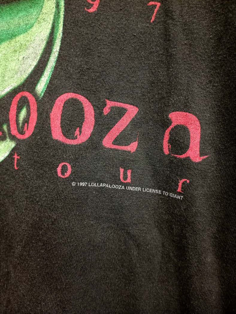 Band Tees vintage 90s t shirt Lollapalooza world tour distressed Size US L / EU 52-54 / 3 - 3 Thumbnail