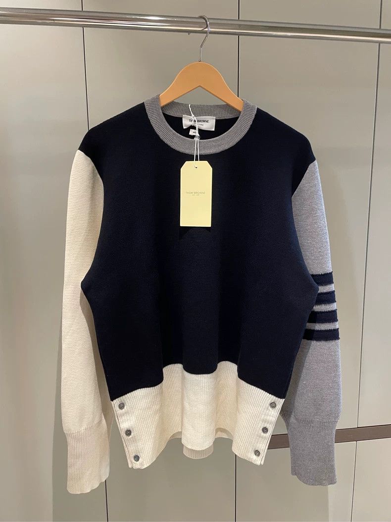 Thom Browne Thom Browne White and black grey patch round neck sweater Size US XXL / EU 58 / 5 - 1 Thumbnail