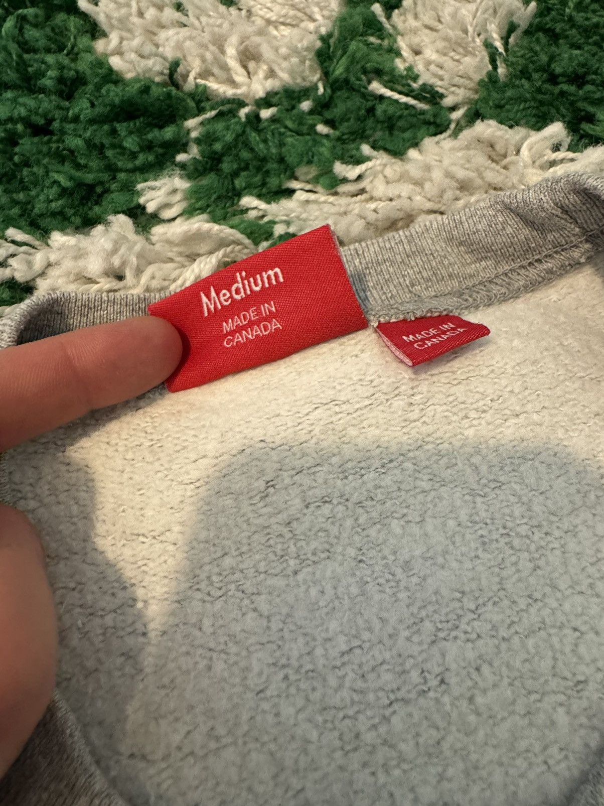 Supreme Supreme cutout logo crewneck Size US M / EU 48-50 / 2 - 4 Thumbnail