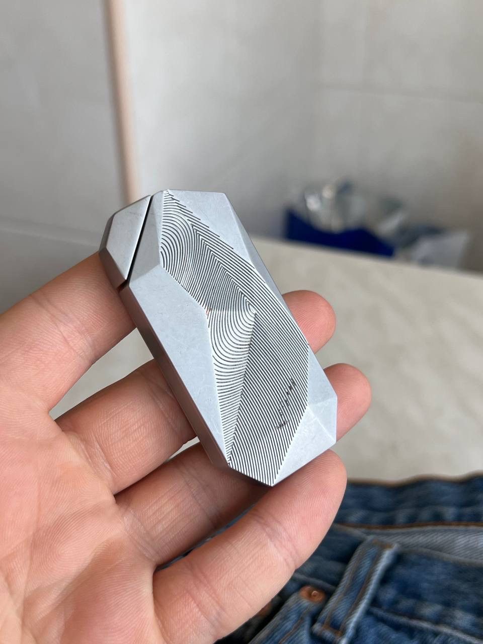 Marlboro Y2K ELEGANCE MARLBORO GEOMETRIC METAL PUNK ROCK LIGHTER Size ONE SIZE - 4 Thumbnail