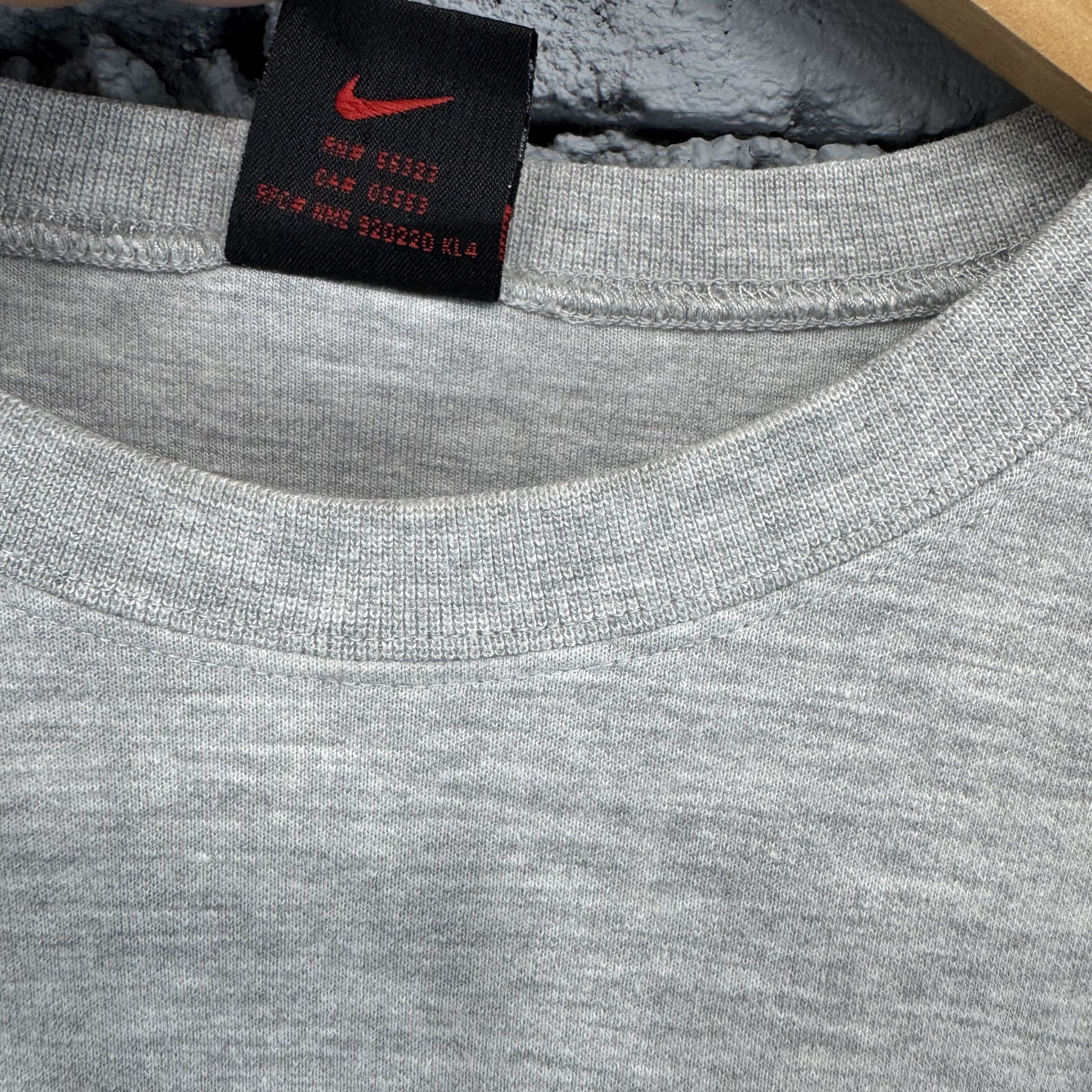 Nike Vintage 90s Nike Small Swoosh Sweatshirt Streetwear Size US L / EU 52-54 / 3 - 6 Thumbnail