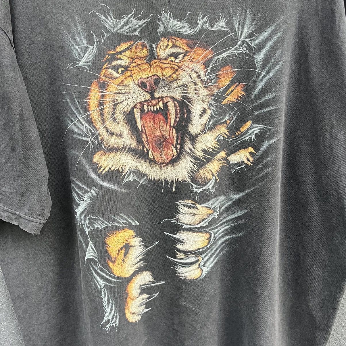 Vintage Thrashed Faded Vintage Tiger Distressed ERD GRUNGE TEE Size US XXL / EU 58 / 5 - 2 Thumbnail