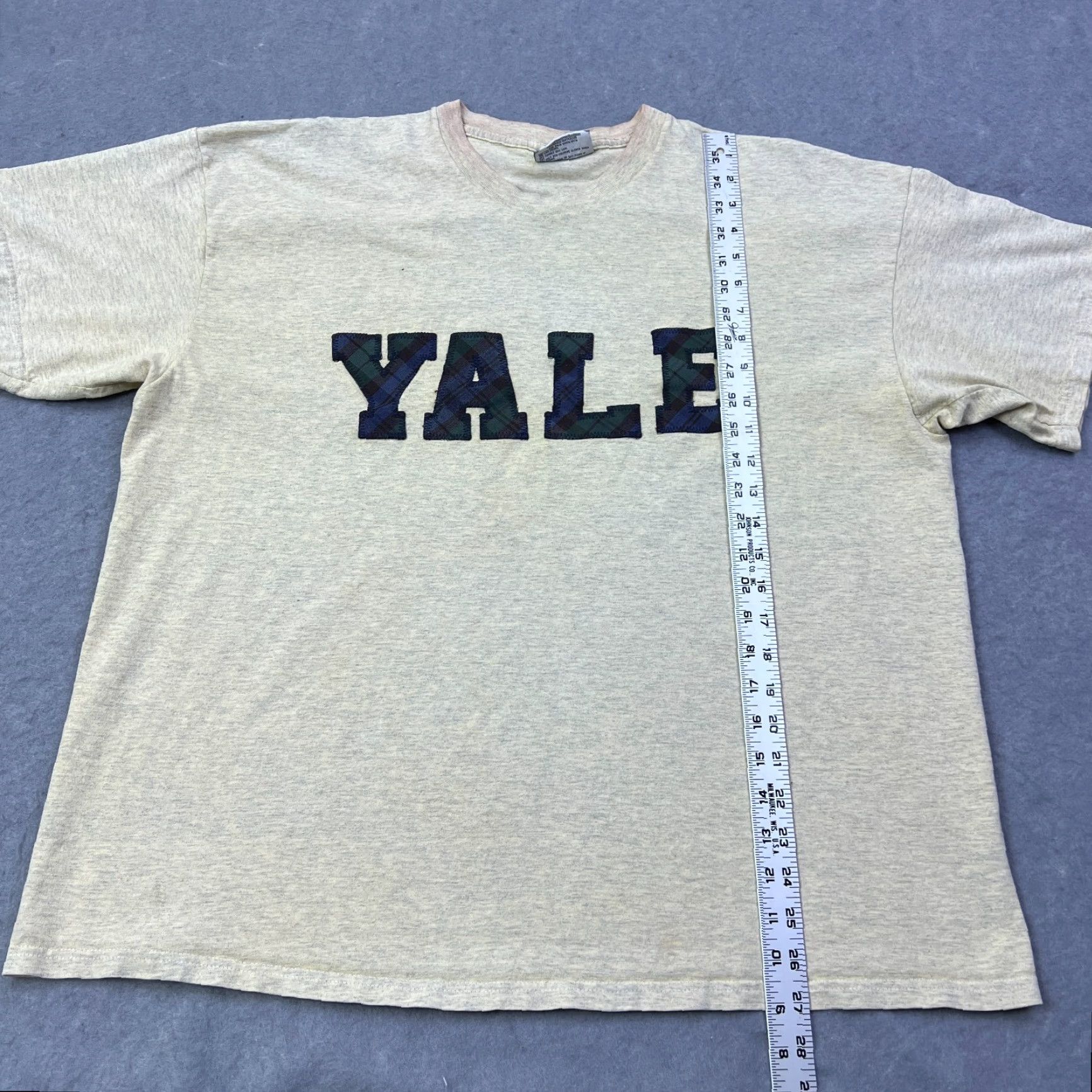Reebok VTG Reebok T-Shirt Mens XXL Yale University Bulldogs 90s College USA Made Beige Short Sleeve Crew Neck Cotton Knit Logo Size US XXL / EU 58 / 5 - 7 Thumbnail