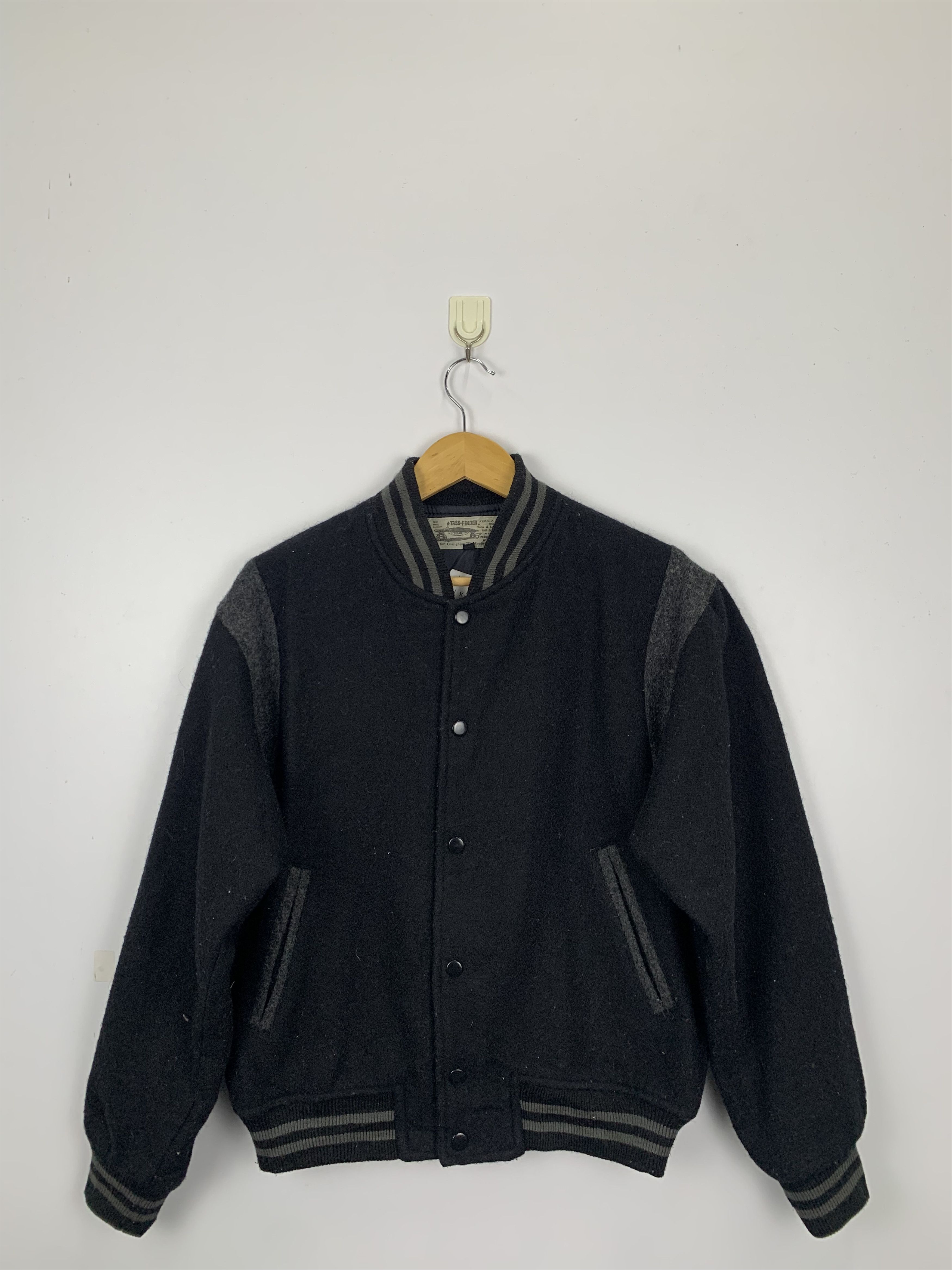Japanese Brand Vintage Japanese Brand Wool Varsity Jacket V0488 Size US M / EU 48-50 / 2 - 1 Thumbnail
